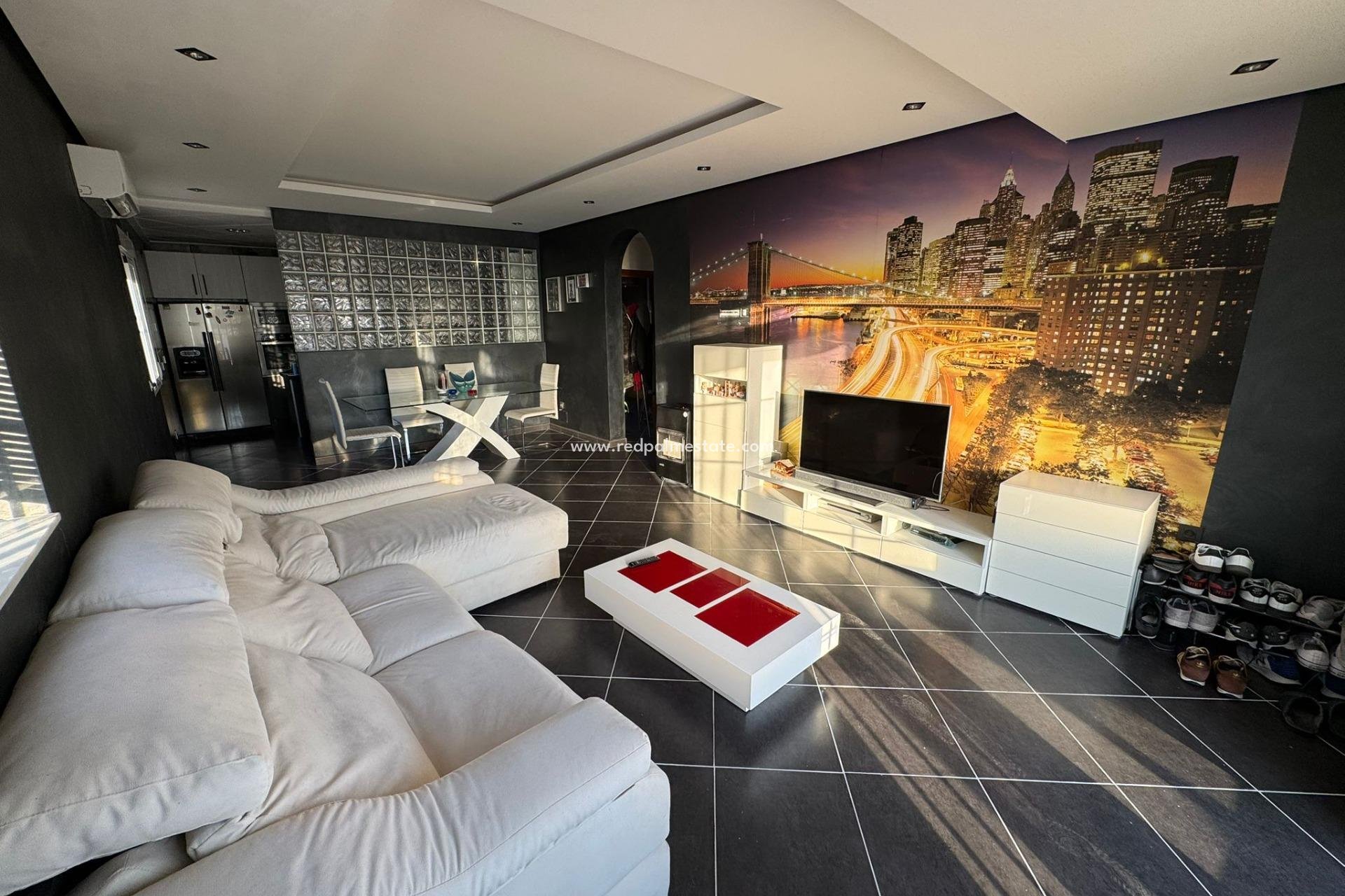 Videresalg - Villa -
Torrevieja - La Siesta - El Salado -  Torreta