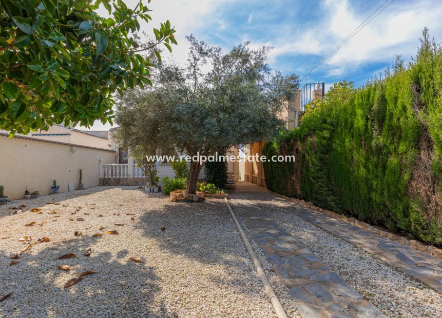 Videresalg - Villa -
Torrevieja - La Siesta - El Salado -  Torreta