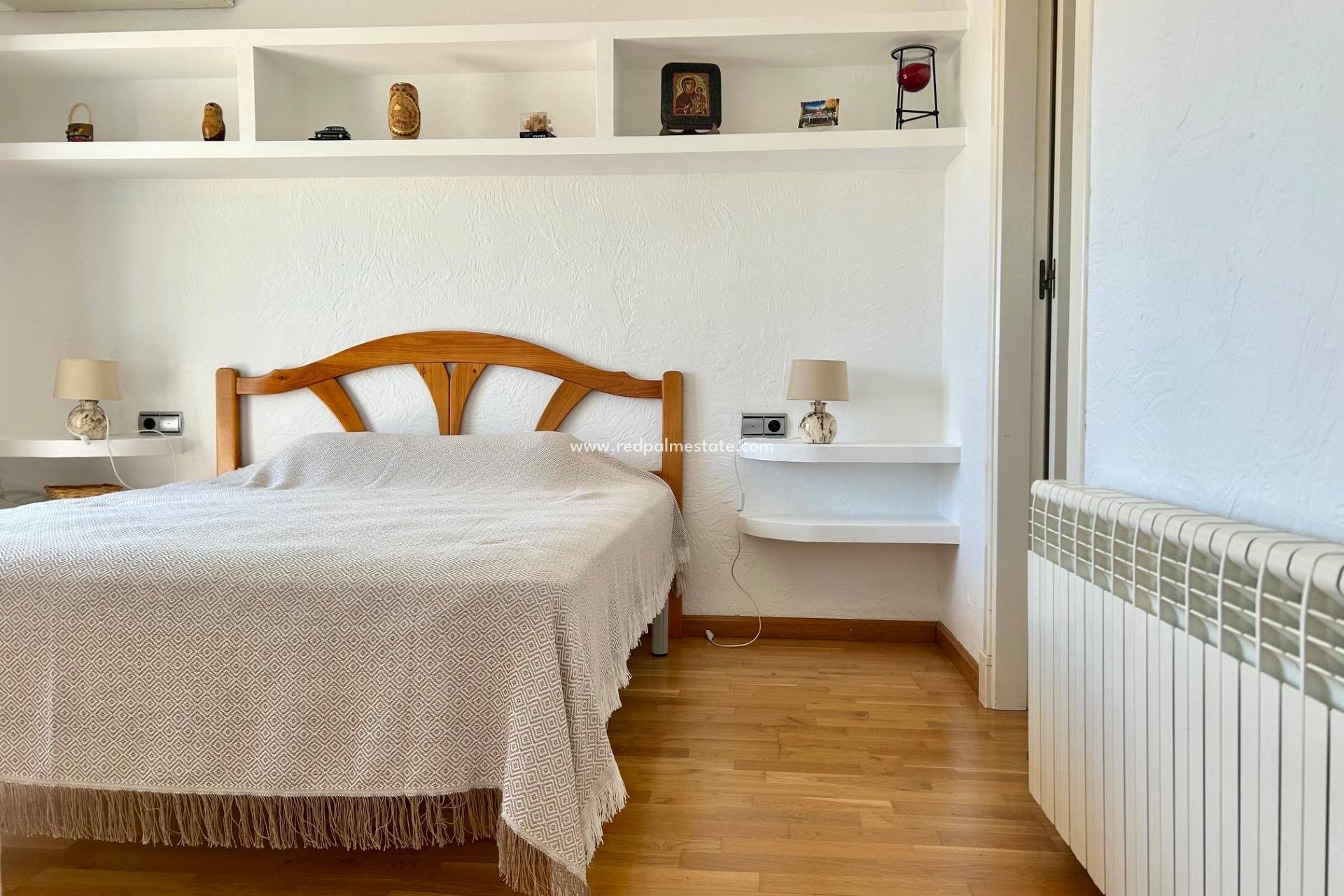 Videresalg - Villa -
Torrevieja - La Siesta - El Salado -  Torreta