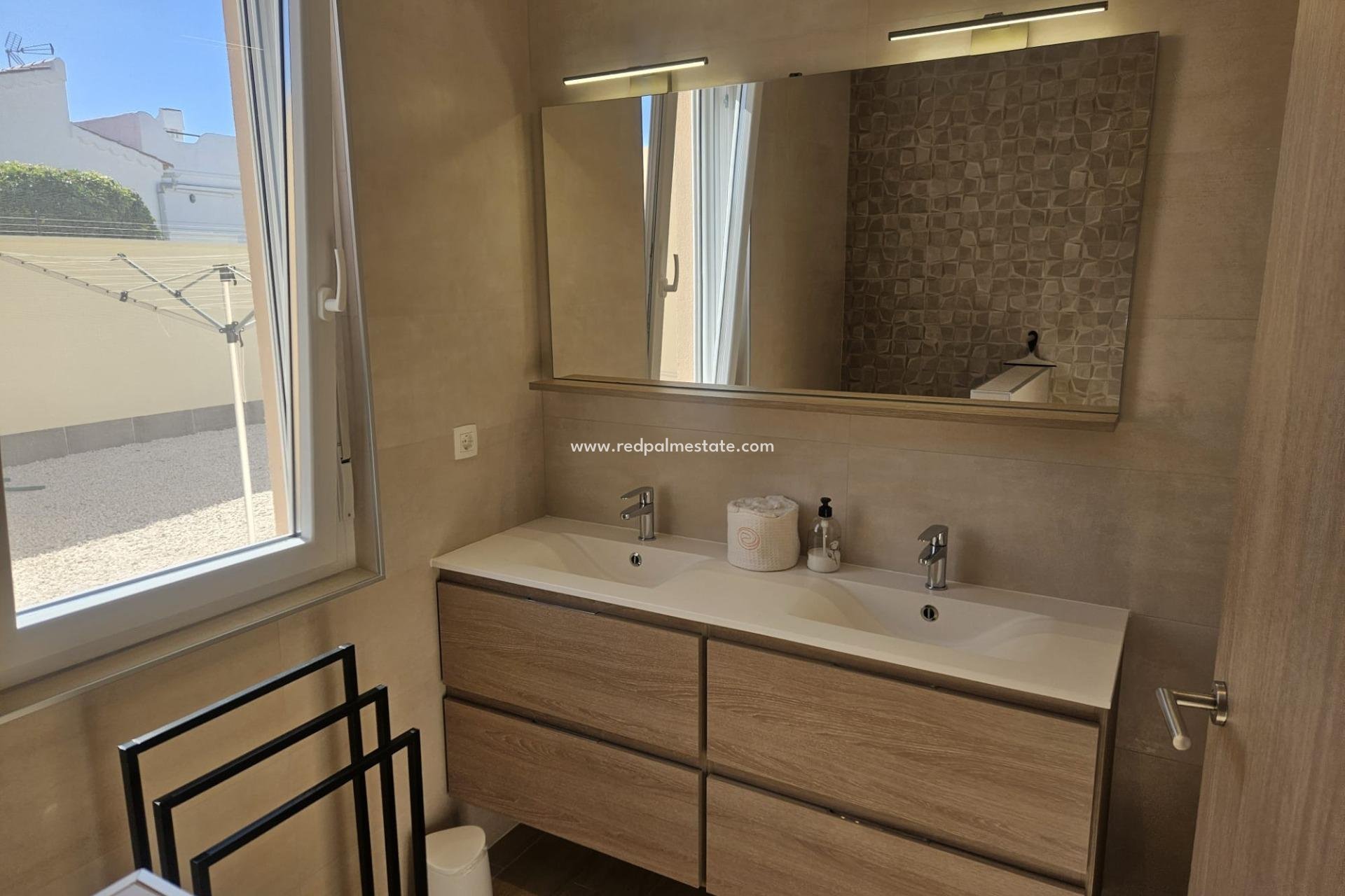 Videresalg - Villa -
Torrevieja - La Siesta - El Salado - Torreta