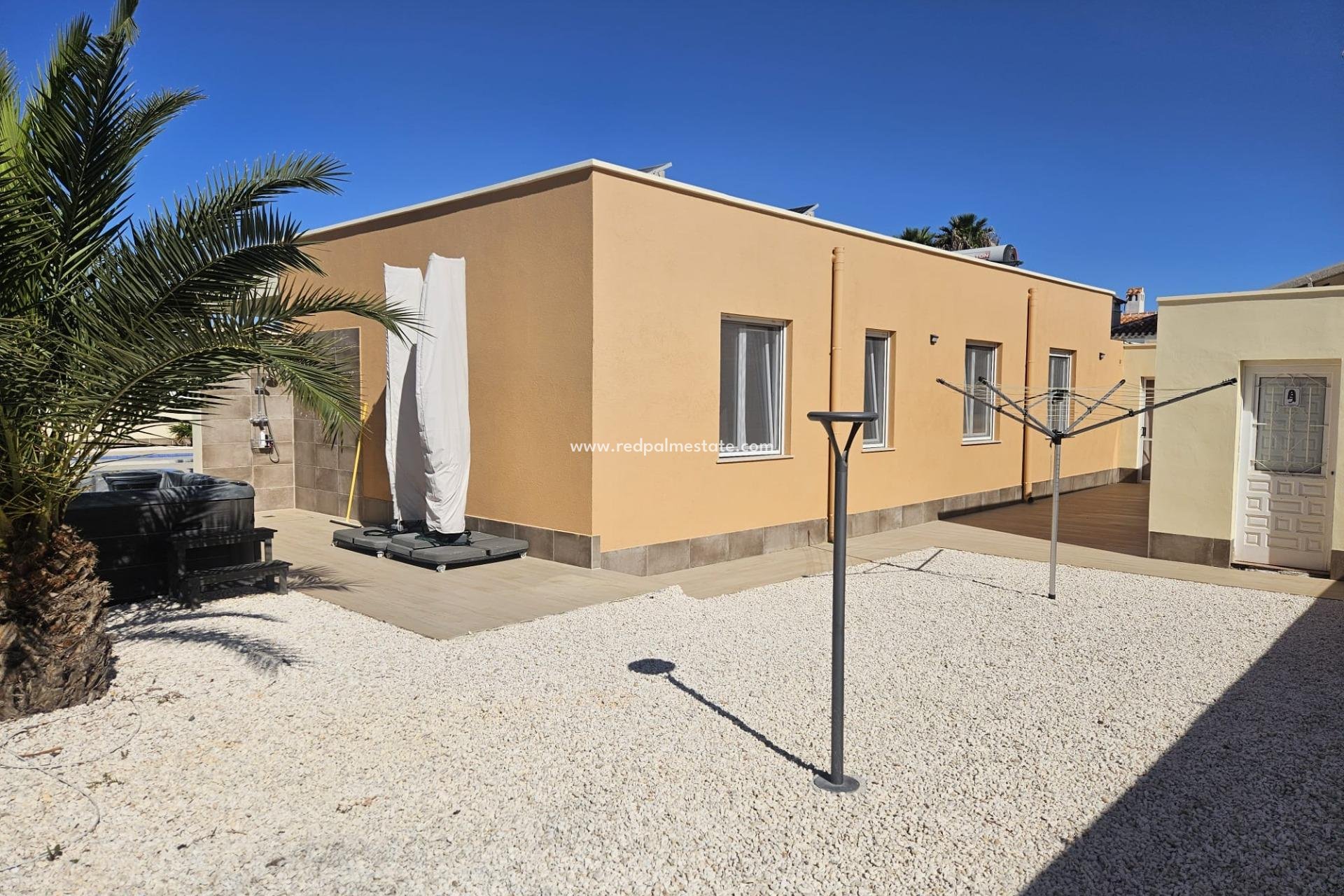 Videresalg - Villa -
Torrevieja - La Siesta - El Salado - Torreta
