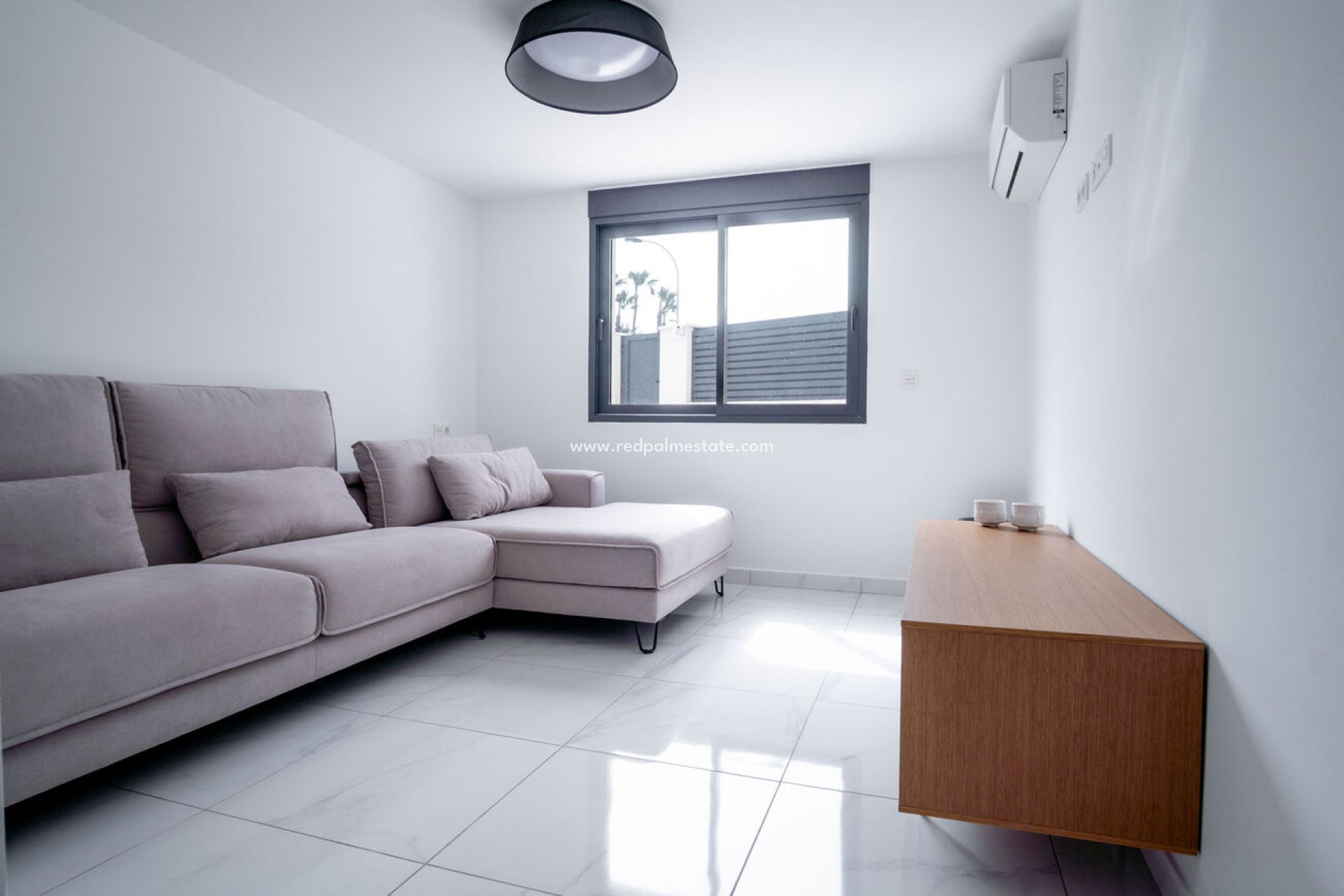 Videresalg - Villa -
Torrevieja - La Valeta