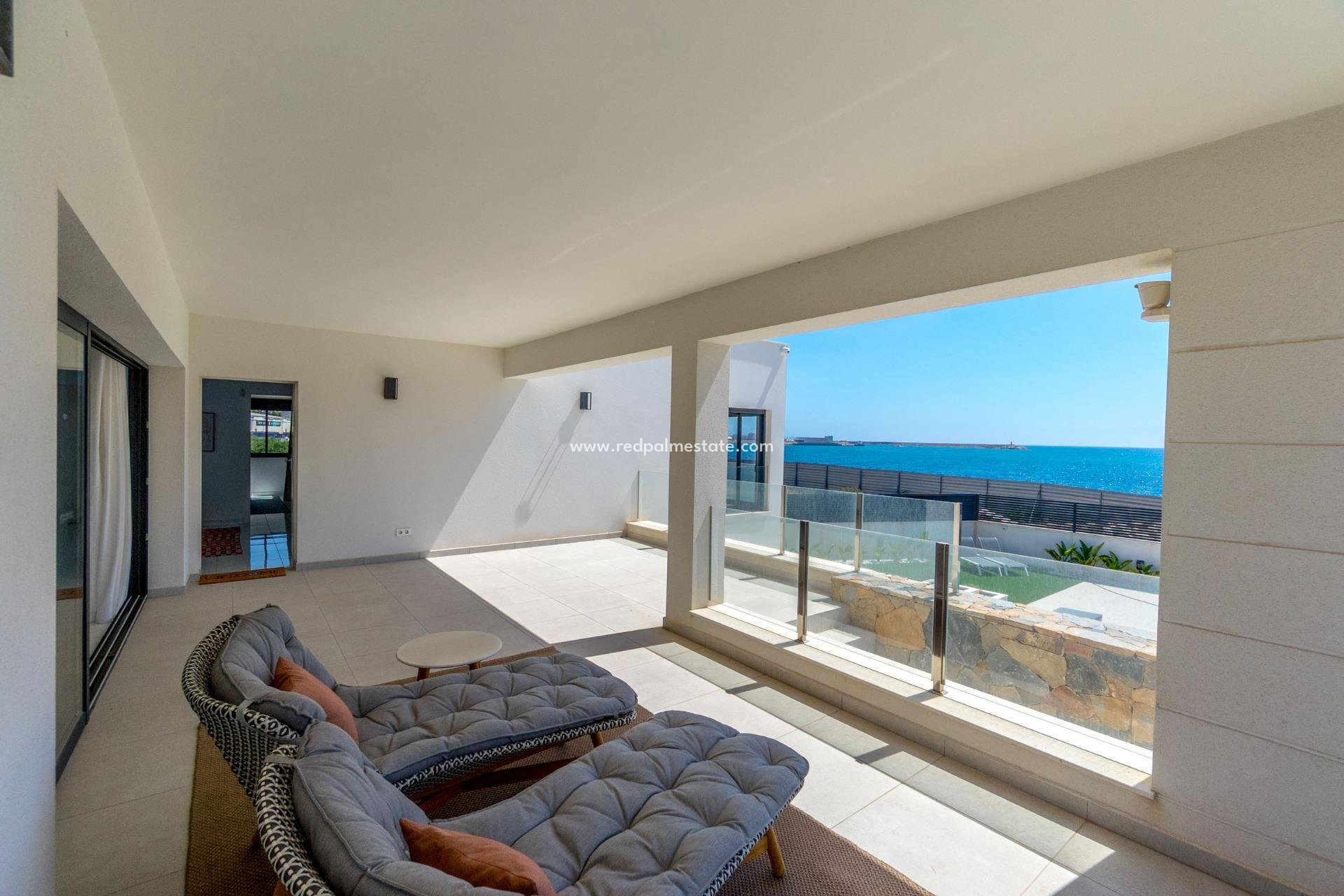 Videresalg - Villa -
Torrevieja - La Veleta