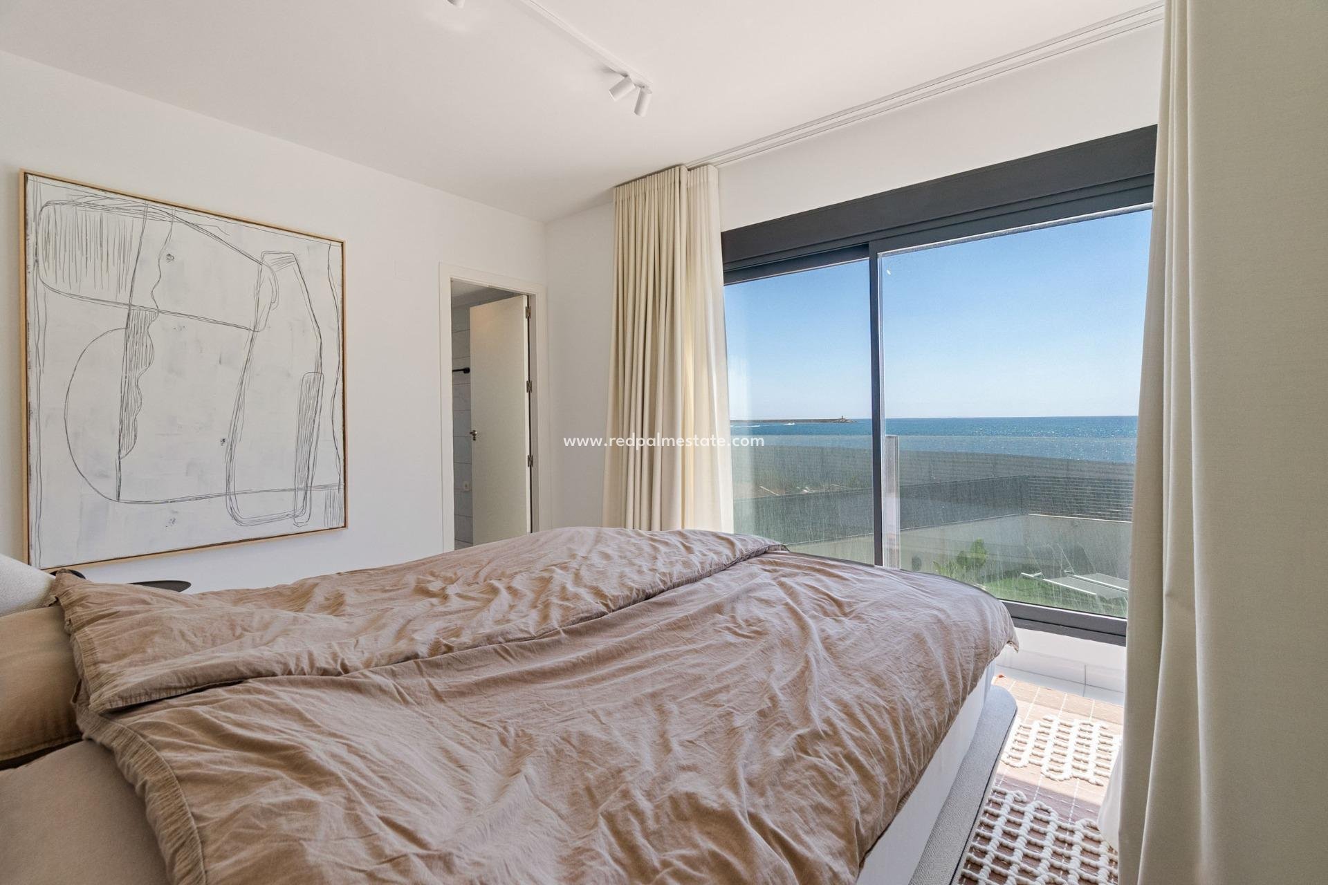 Videresalg - Villa -
Torrevieja - La Veleta