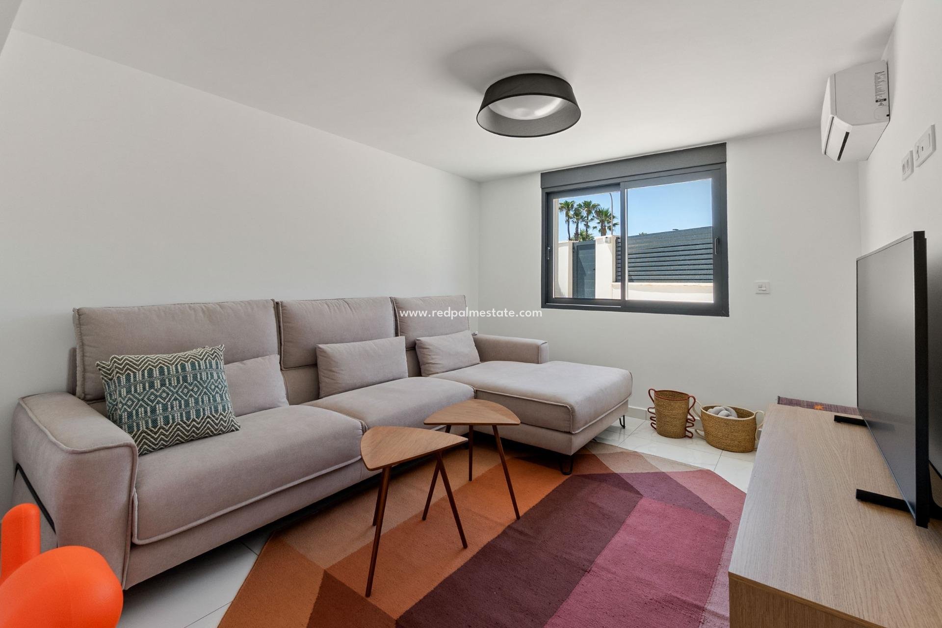 Videresalg - Villa -
Torrevieja - La Veleta