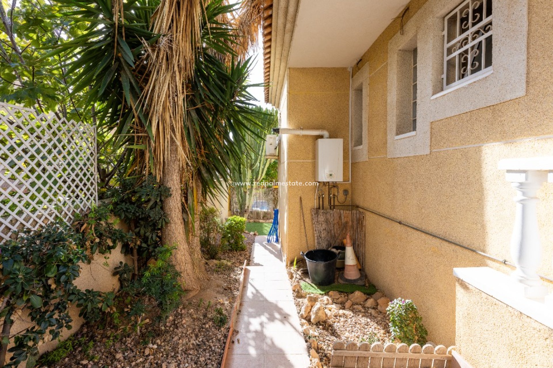 Videresalg - Villa -
Torrevieja - Los Altos