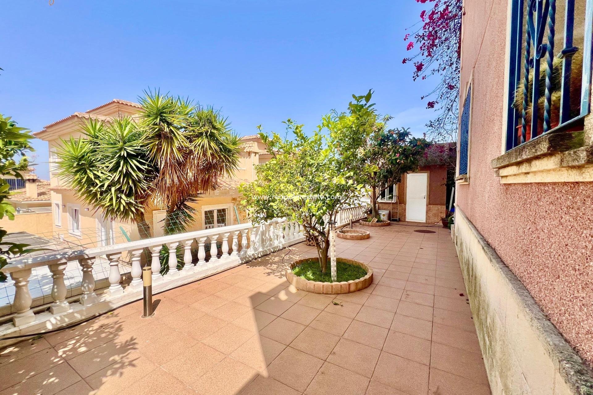 Videresalg - Villa -
Torrevieja - Los balcones