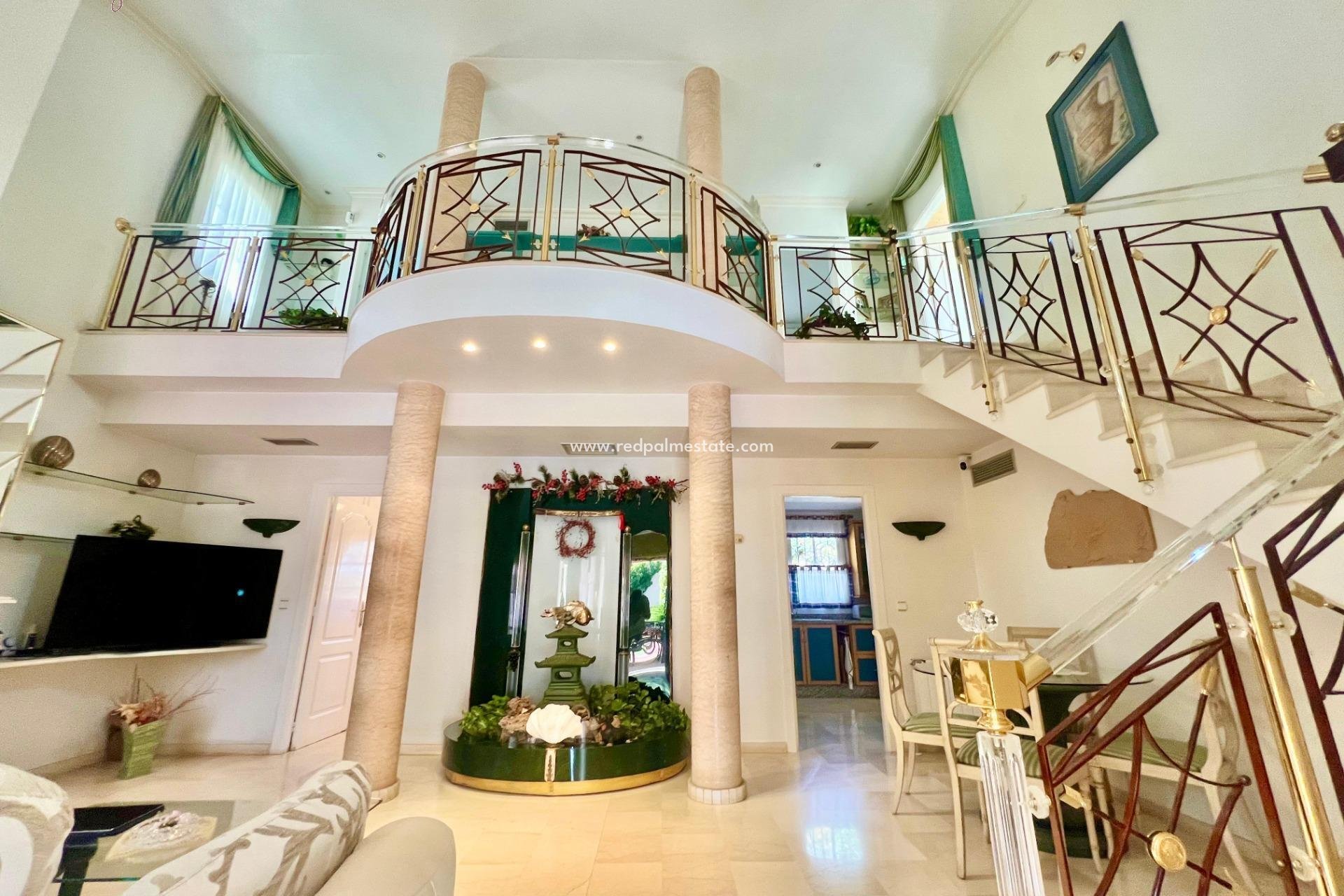 Videresalg - Villa -
Torrevieja - Los balcones