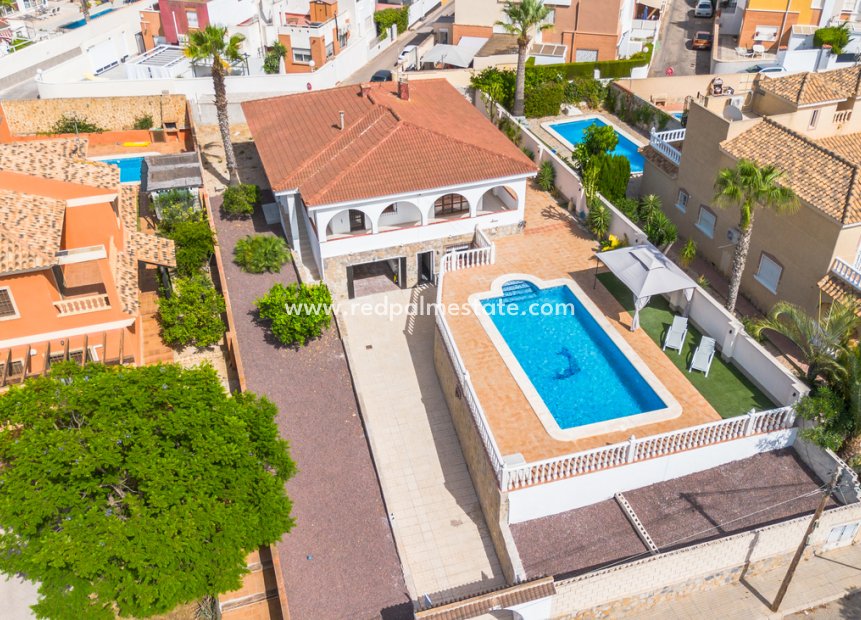 Videresalg - Villa -
Torrevieja - Los balcones