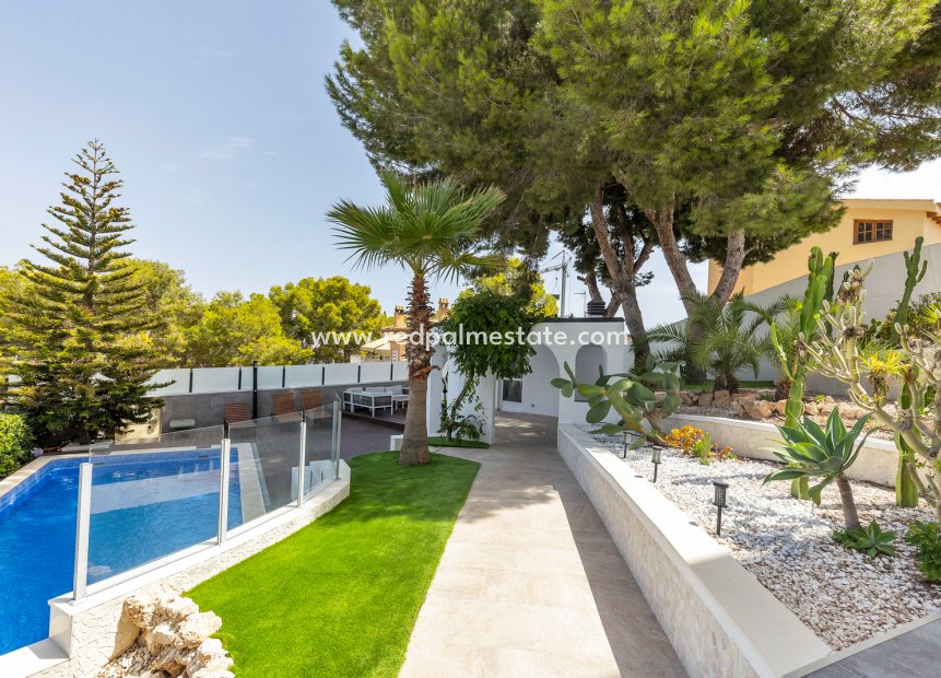 Videresalg - Villa -
Torrevieja - Los balcones