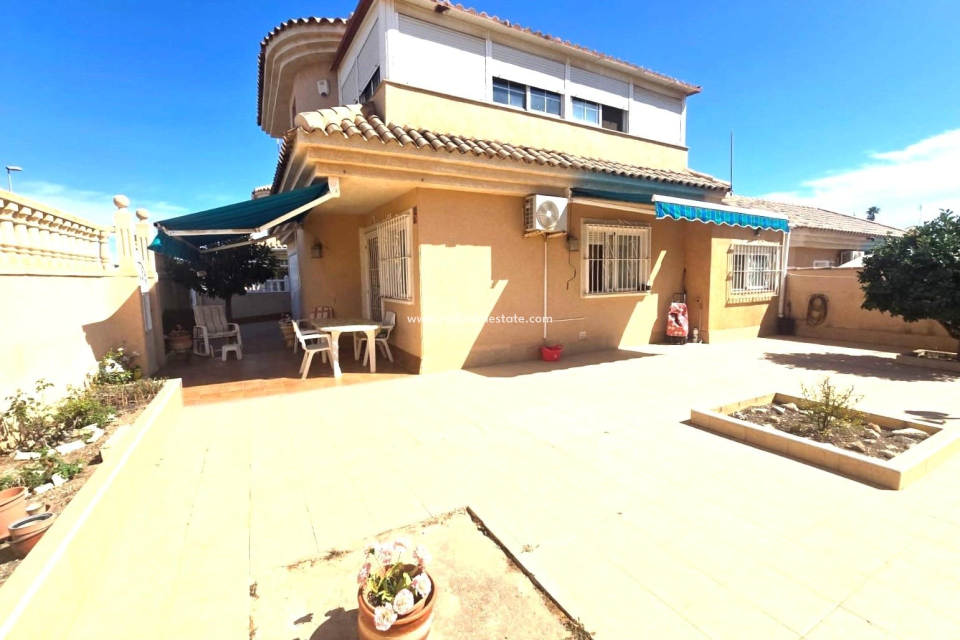Videresalg - Villa -
Torrevieja - Los balcones