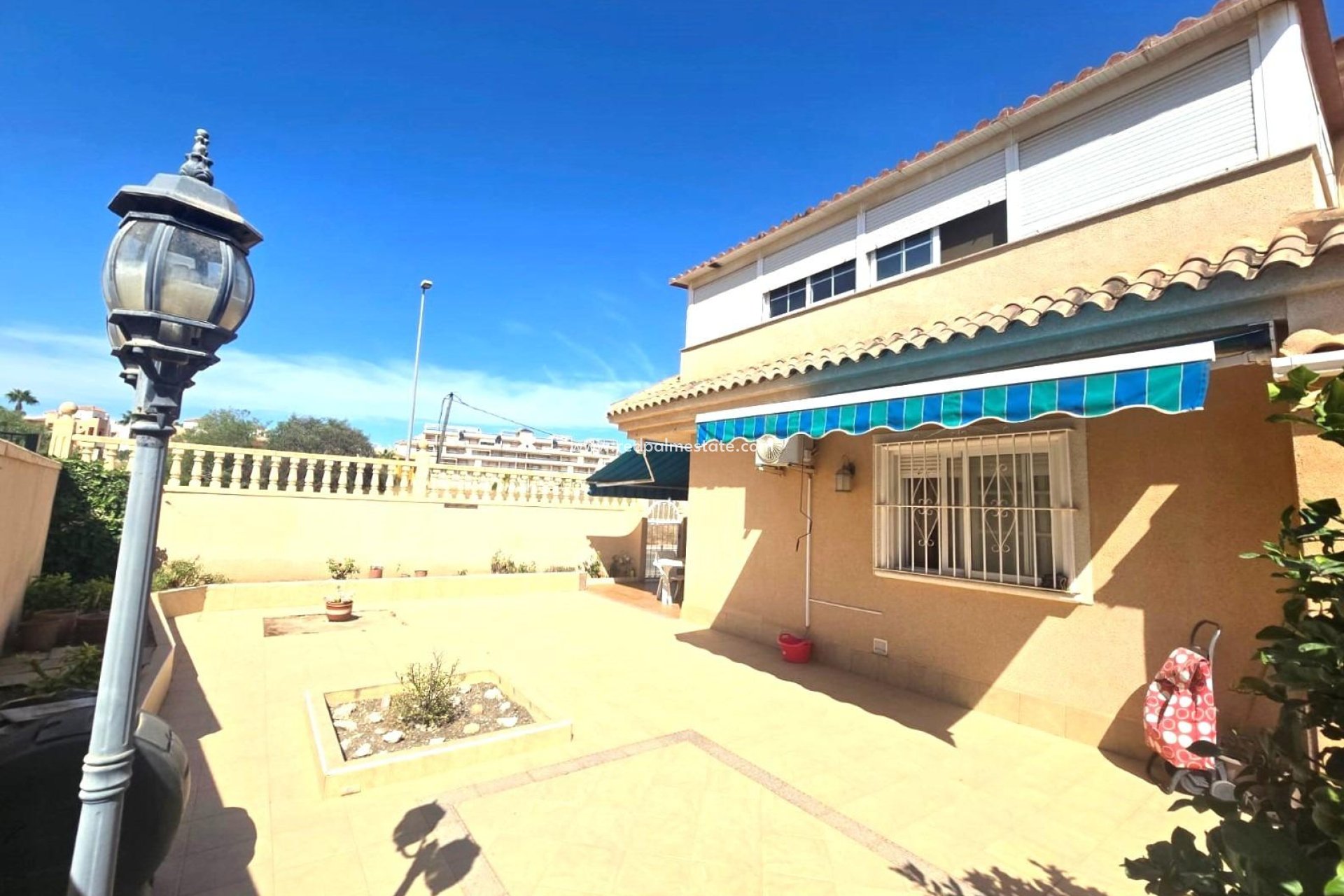 Videresalg - Villa -
Torrevieja - Los balcones