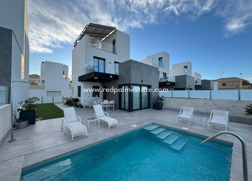 Videresalg - Villa -
Torrevieja - Los balcones