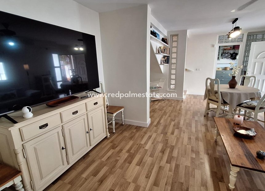 Videresalg - Villa -
Torrevieja - Los balcones