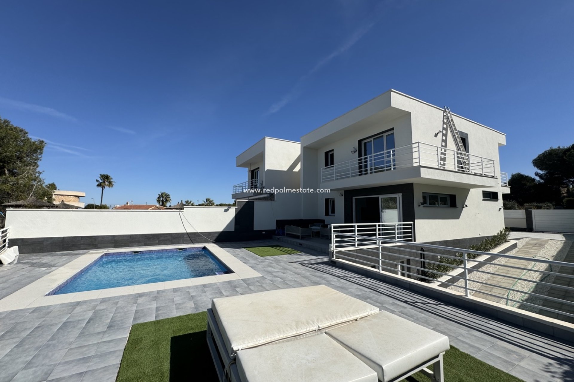Videresalg - Villa -
Torrevieja - Los balcones