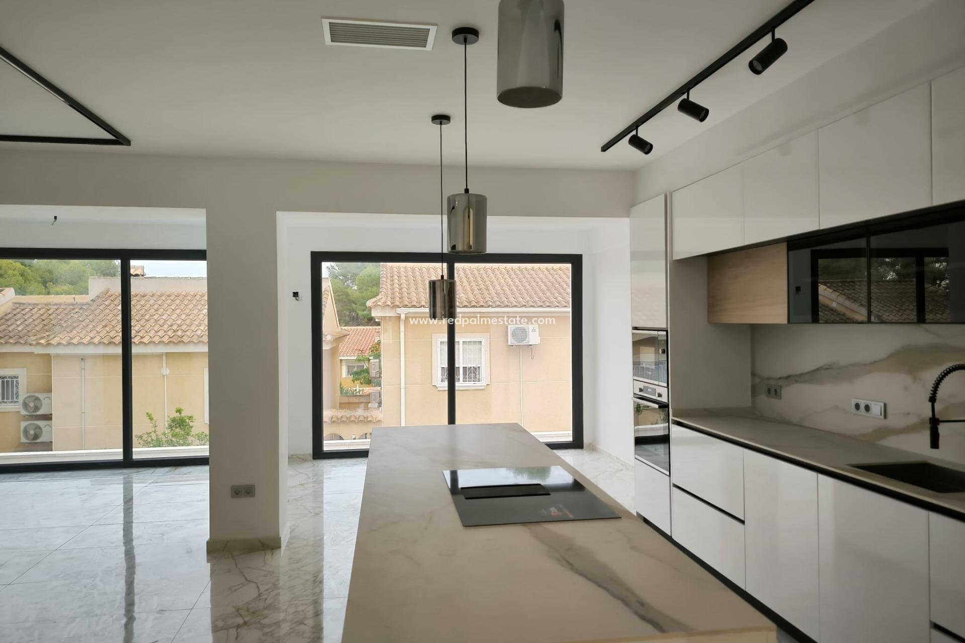 Videresalg - Villa -
Torrevieja - Los balcones