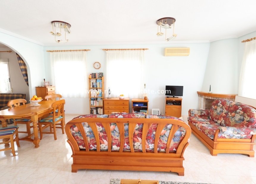 Videresalg - Villa -
Torrevieja - Los balcones