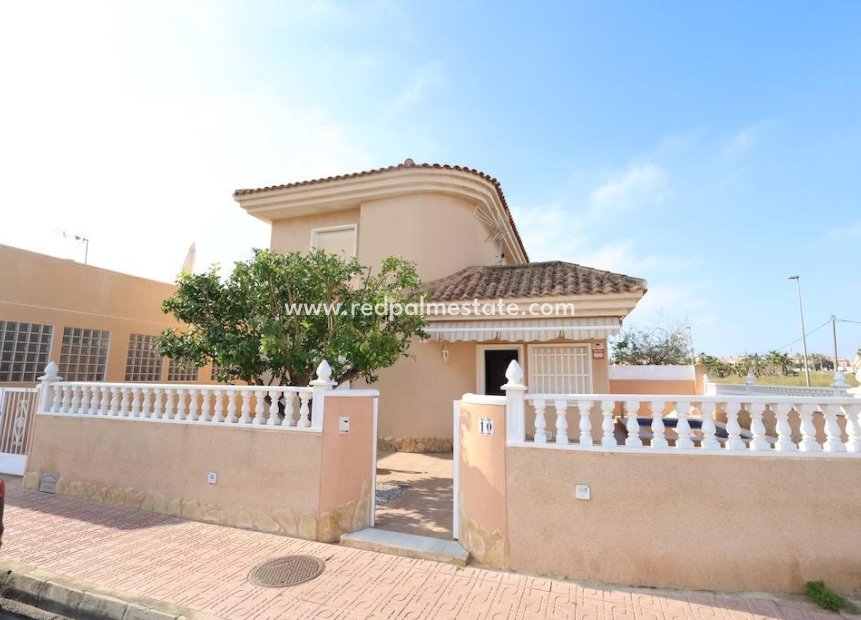 Videresalg - Villa -
Torrevieja - Los balcones