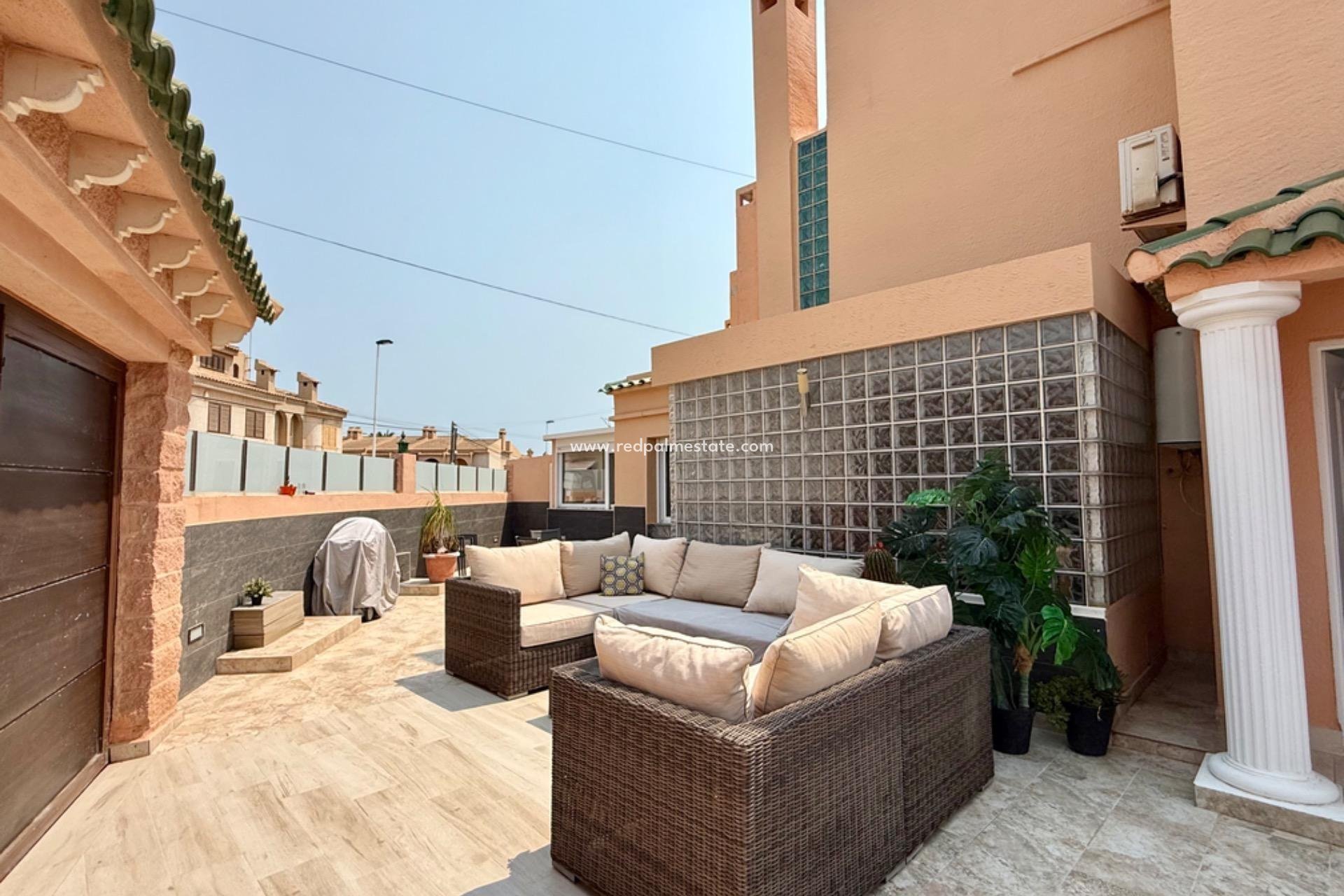 Videresalg - Villa -
Torrevieja - Playa del cura