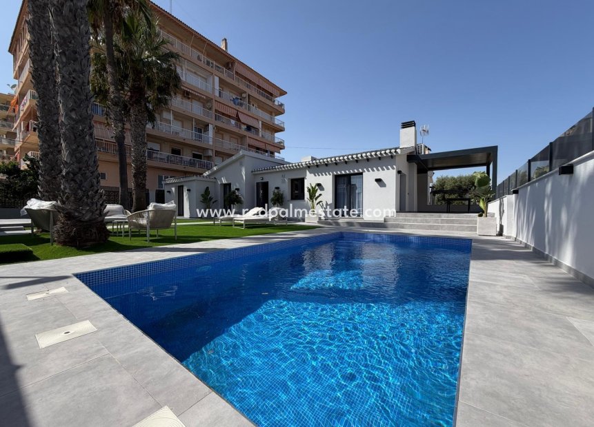 Videresalg - Villa -
Torrevieja - Punta prima