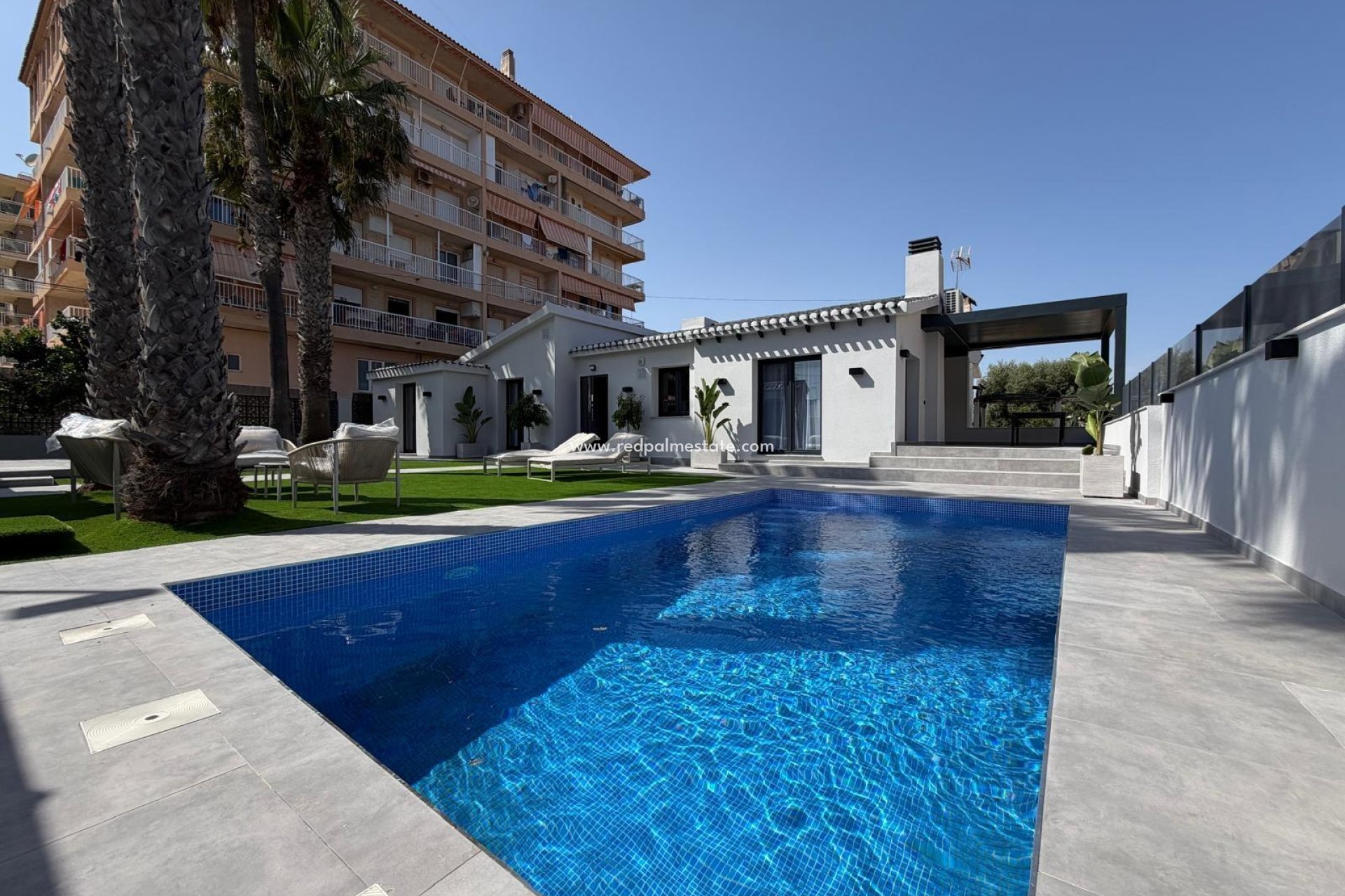 Videresalg - Villa -
Torrevieja - Punta prima