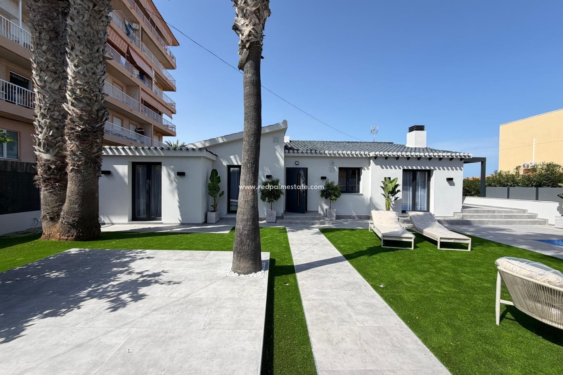 Videresalg - Villa -
Torrevieja - Punta prima