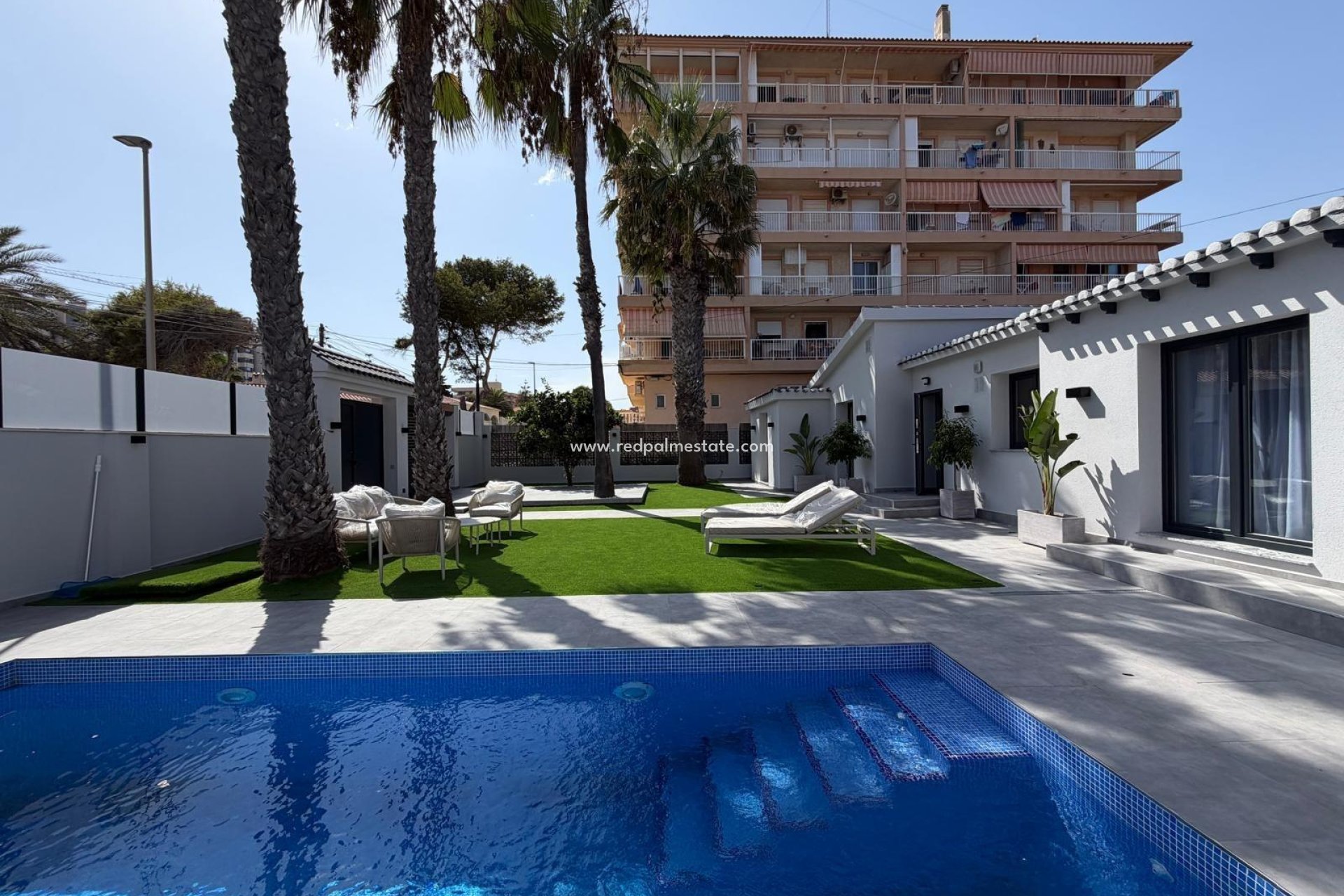 Videresalg - Villa -
Torrevieja - Punta prima