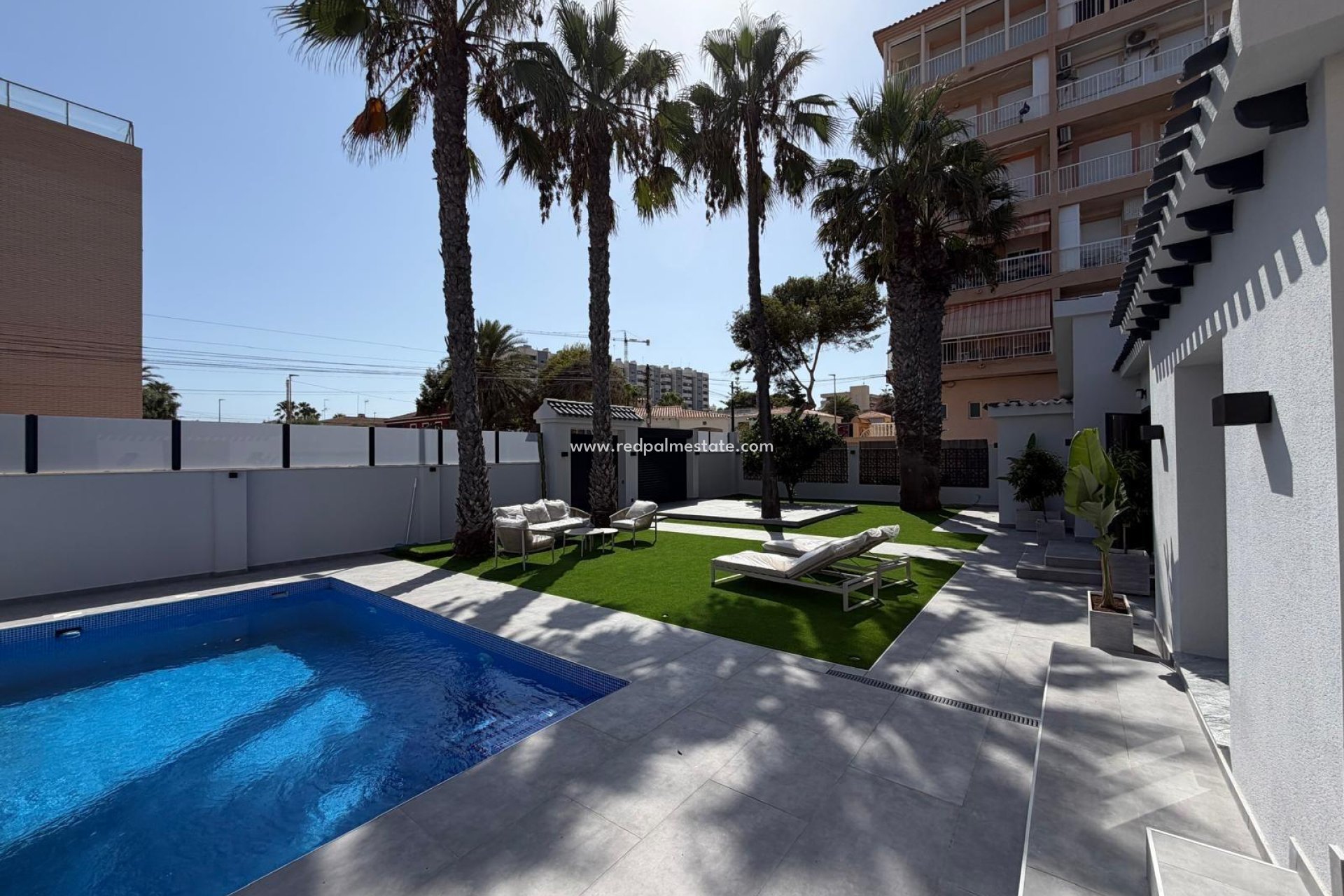 Videresalg - Villa -
Torrevieja - Punta prima