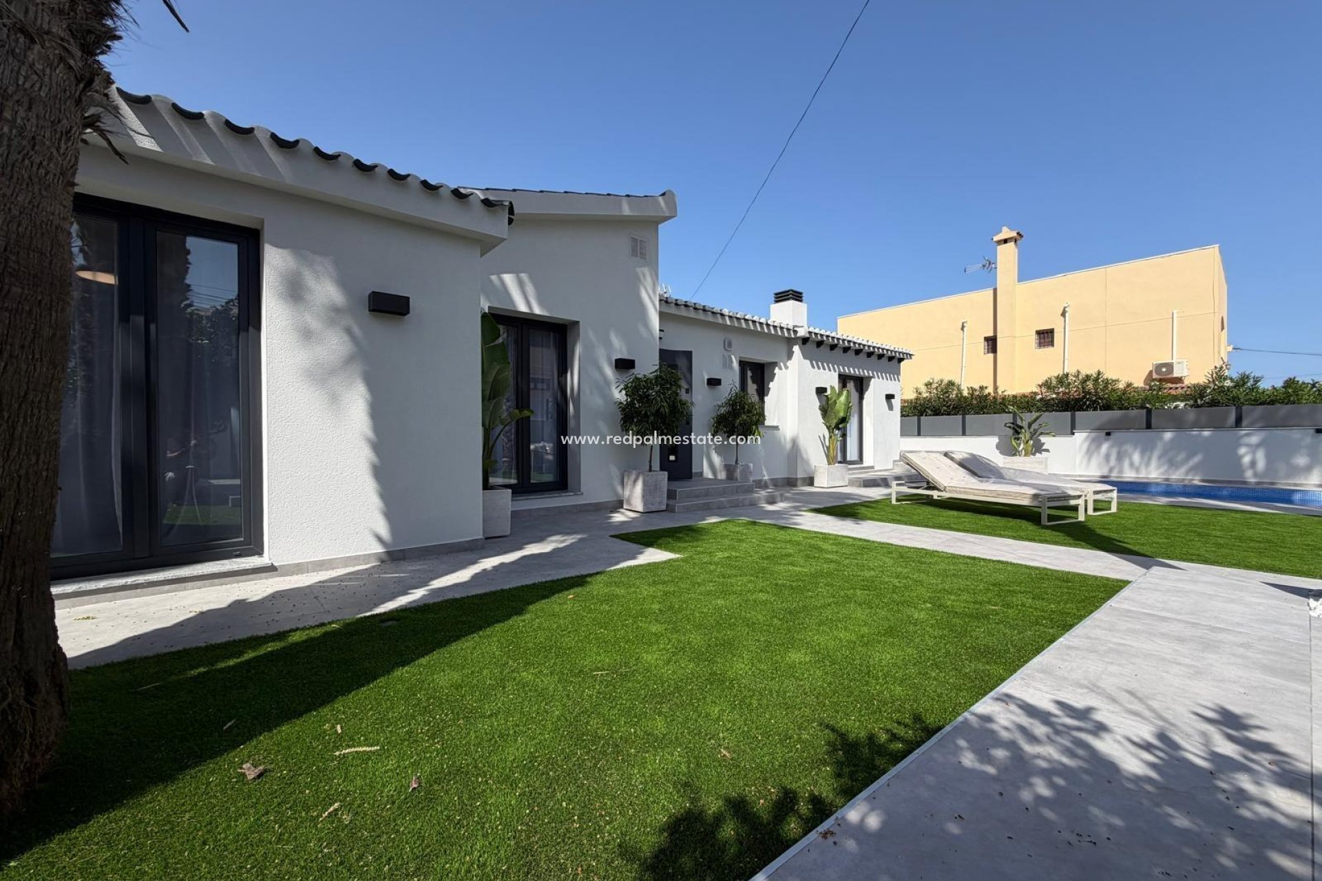 Videresalg - Villa -
Torrevieja - Punta prima