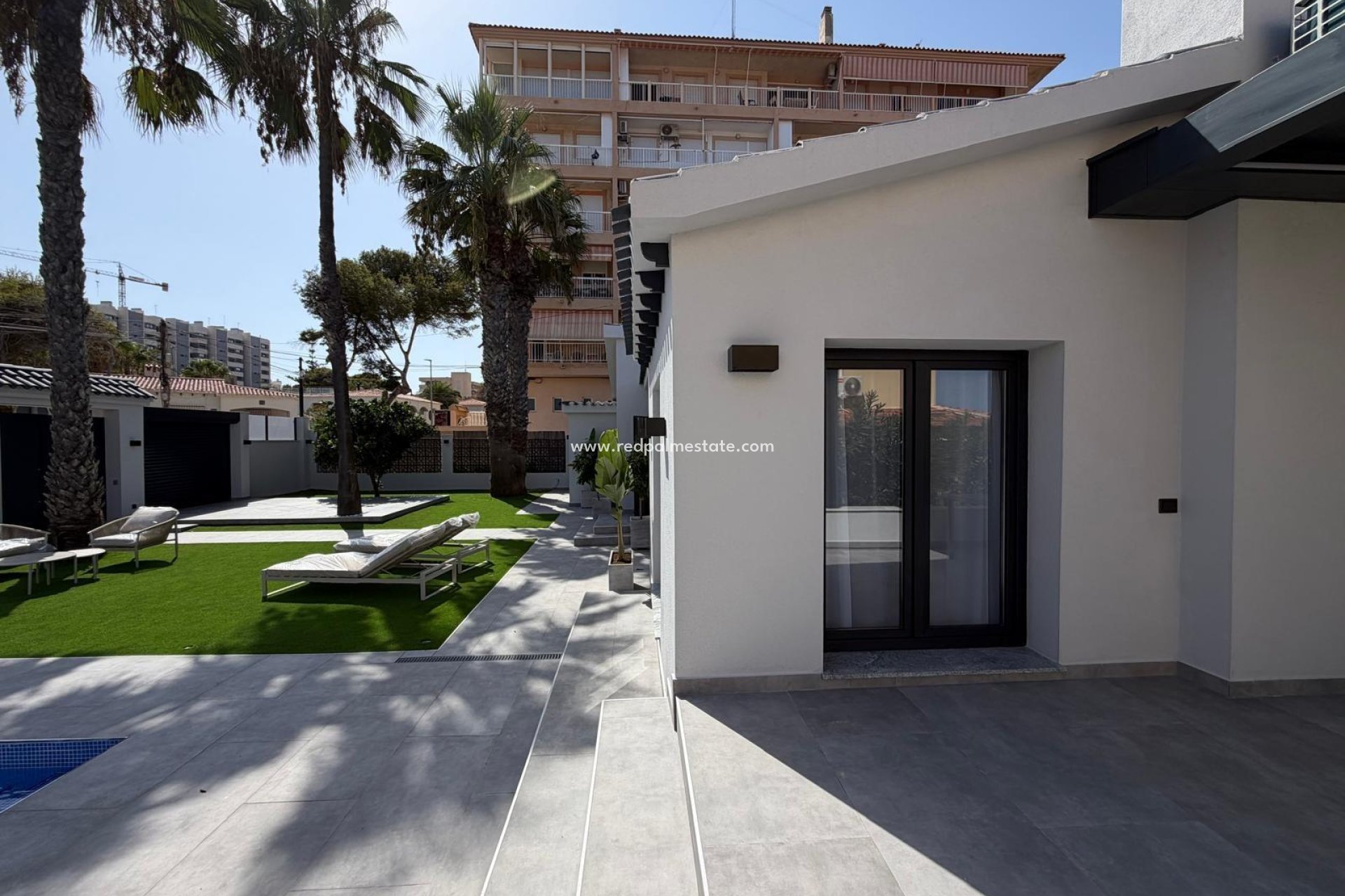 Videresalg - Villa -
Torrevieja - Punta prima