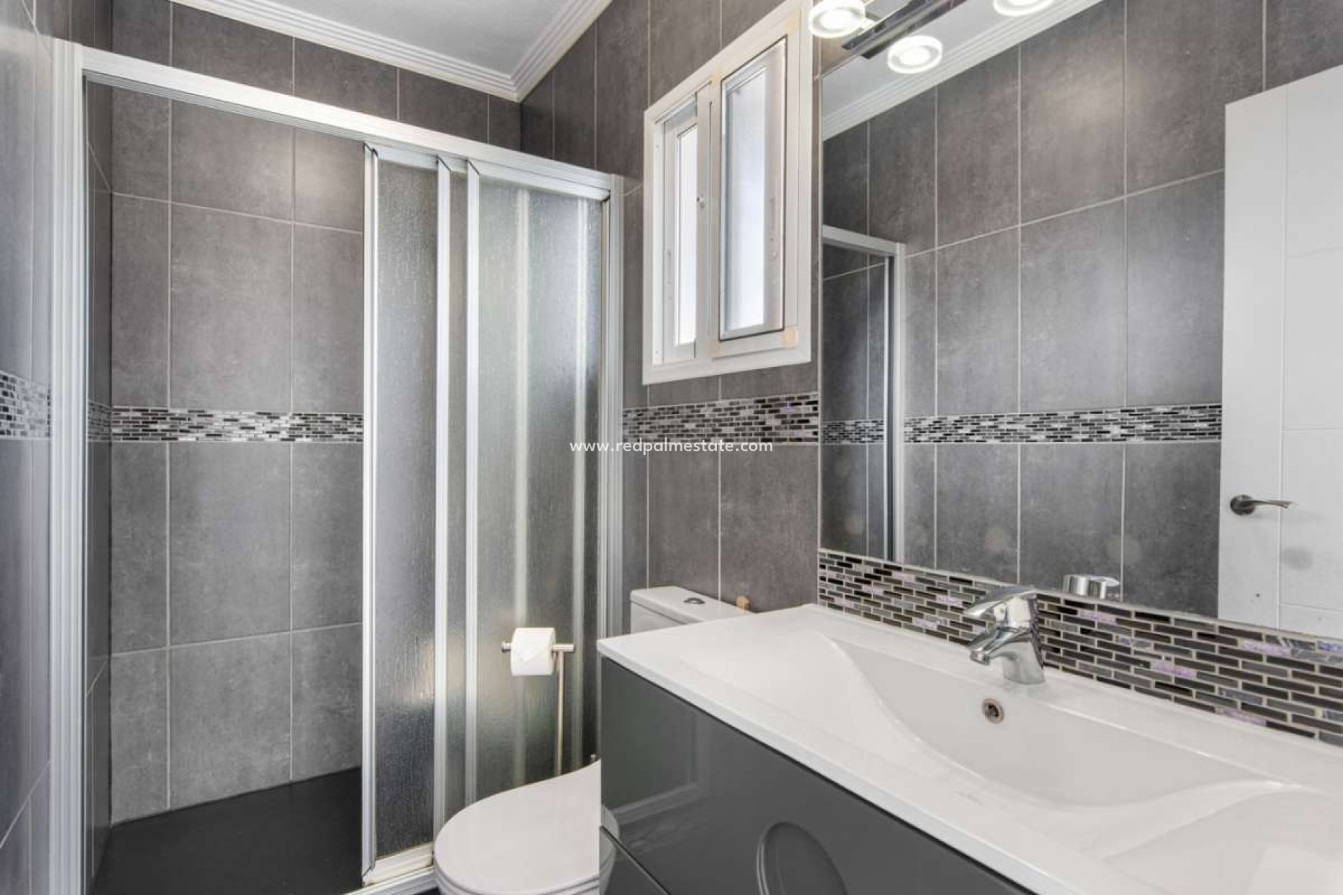 Videresalg - Villa -
Torrevieja - Punta prima