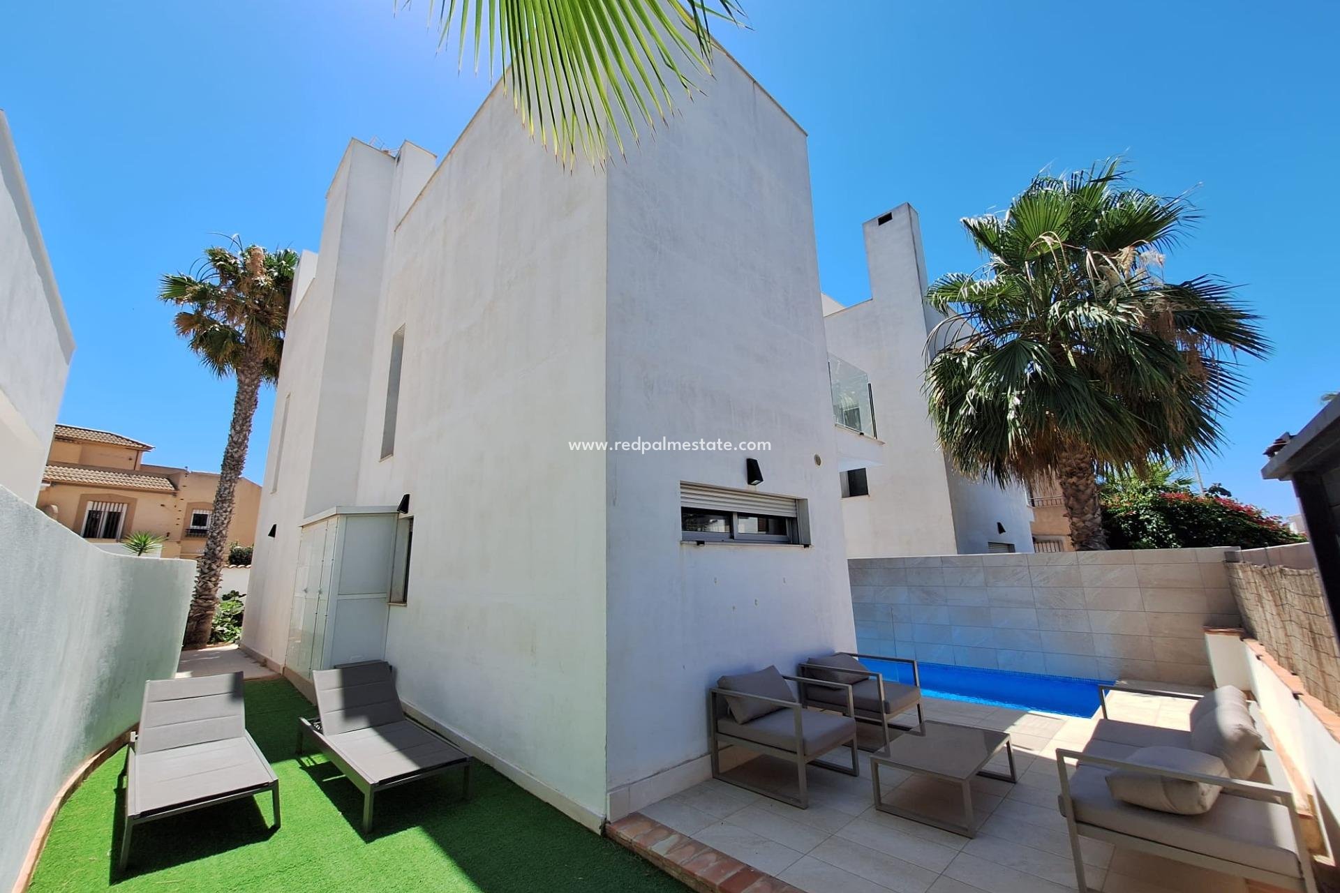 Videresalg - Villa -
Torrevieja - Rosaleda-los frutales