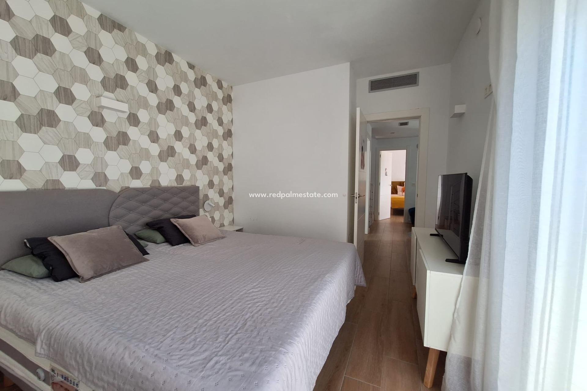 Videresalg - Villa -
Torrevieja - Rosaleda-los frutales