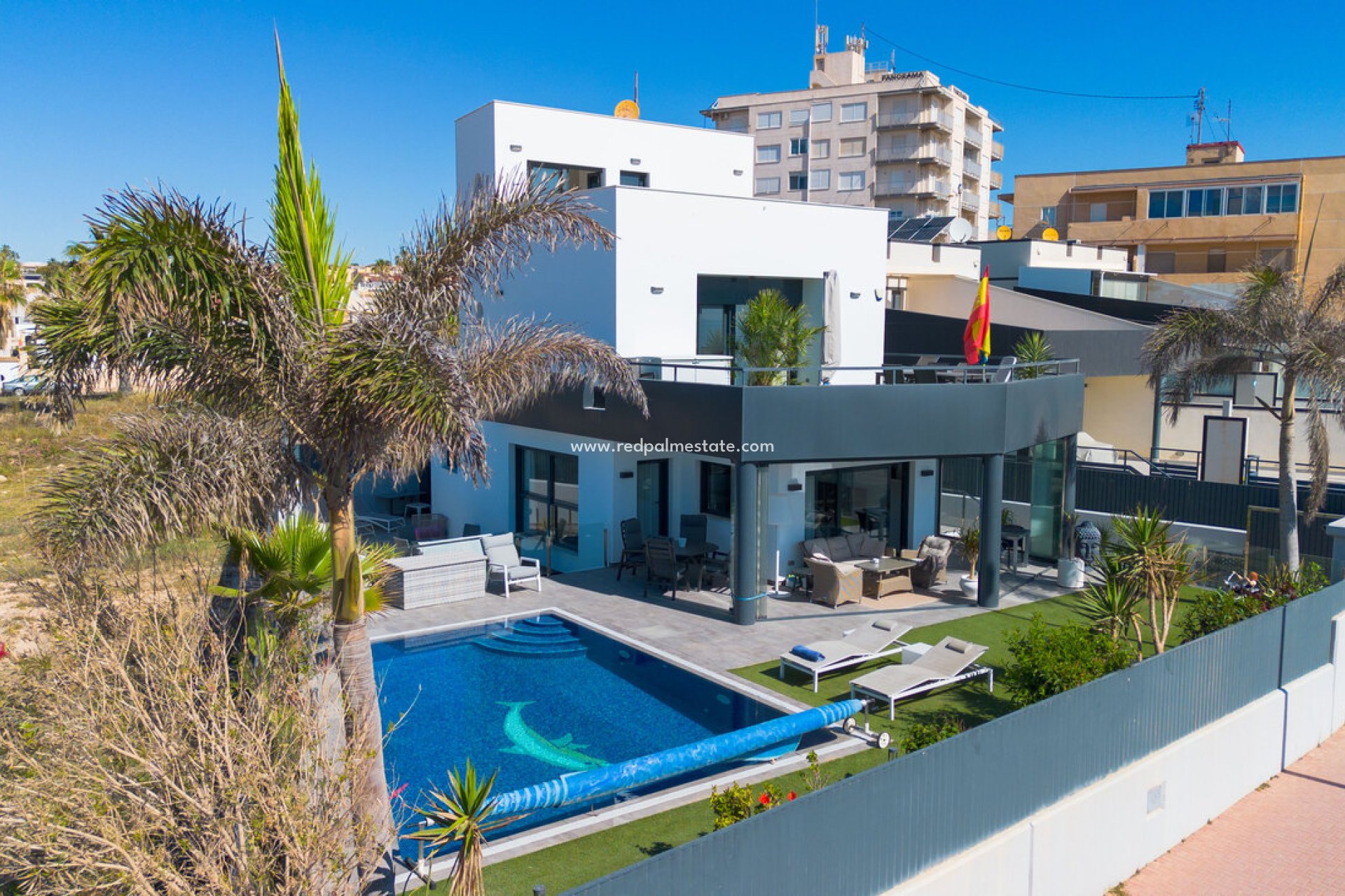 Videresalg - Villa -
Torrevieja - Rosaleda