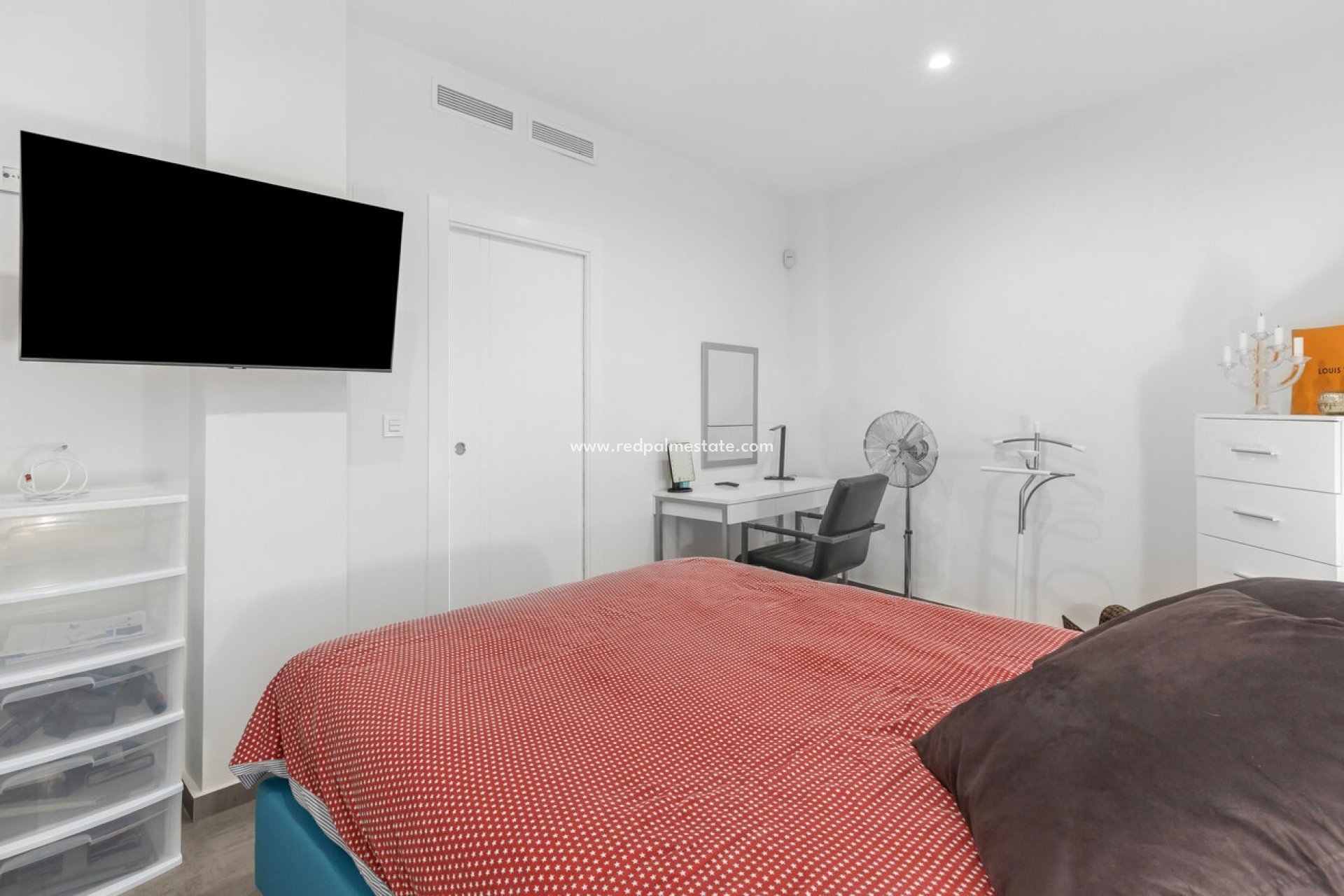 Videresalg - Villa -
Torrevieja - Rosaleda