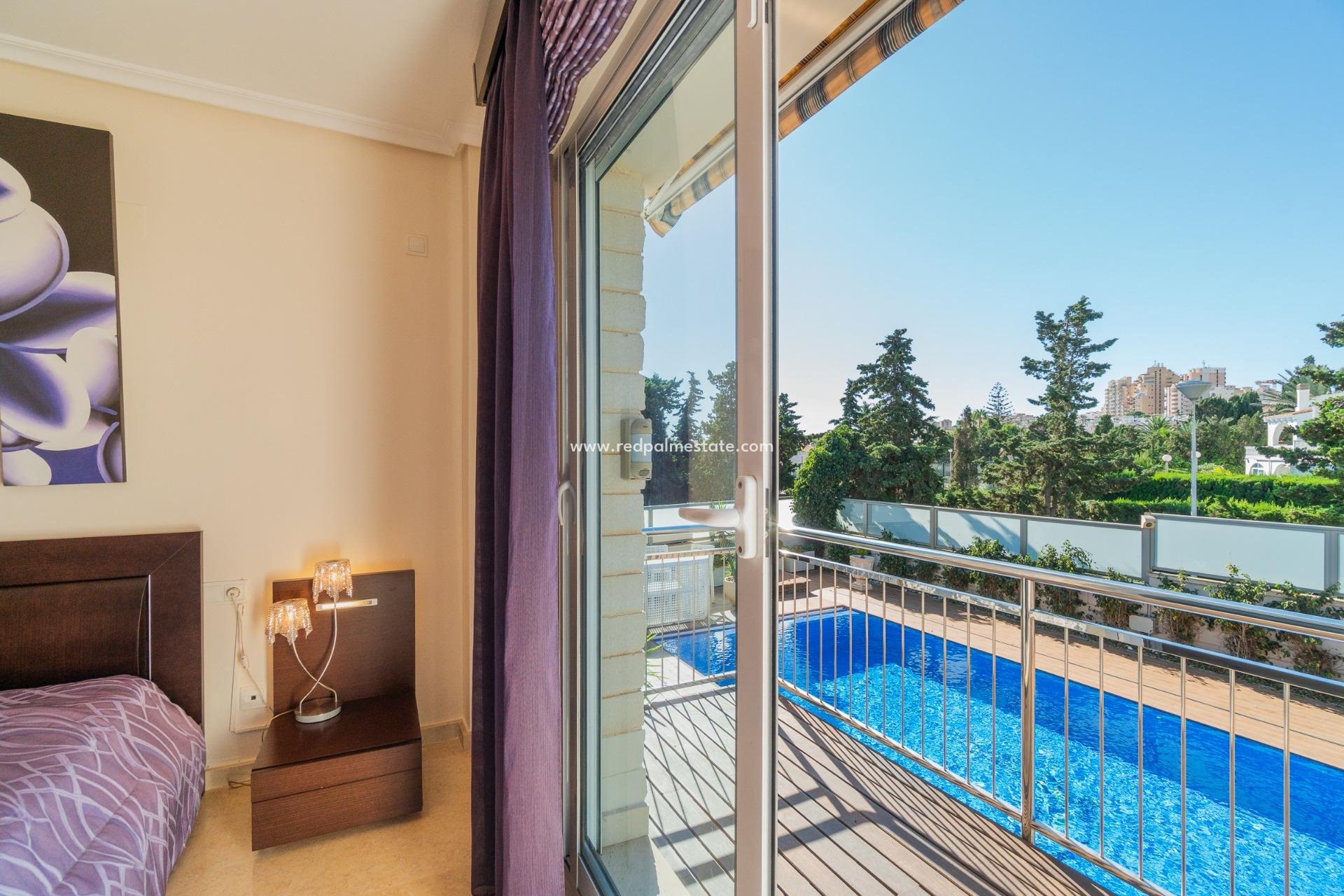 Videresalg - Villa -
Torrevieja - Torre la mata