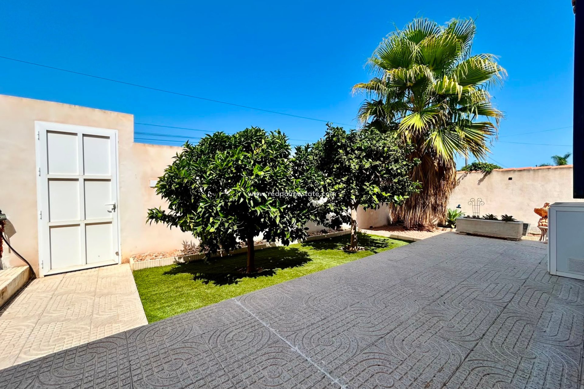 Videresalg - Villa -
Torrevieja - Urbanización San Luis