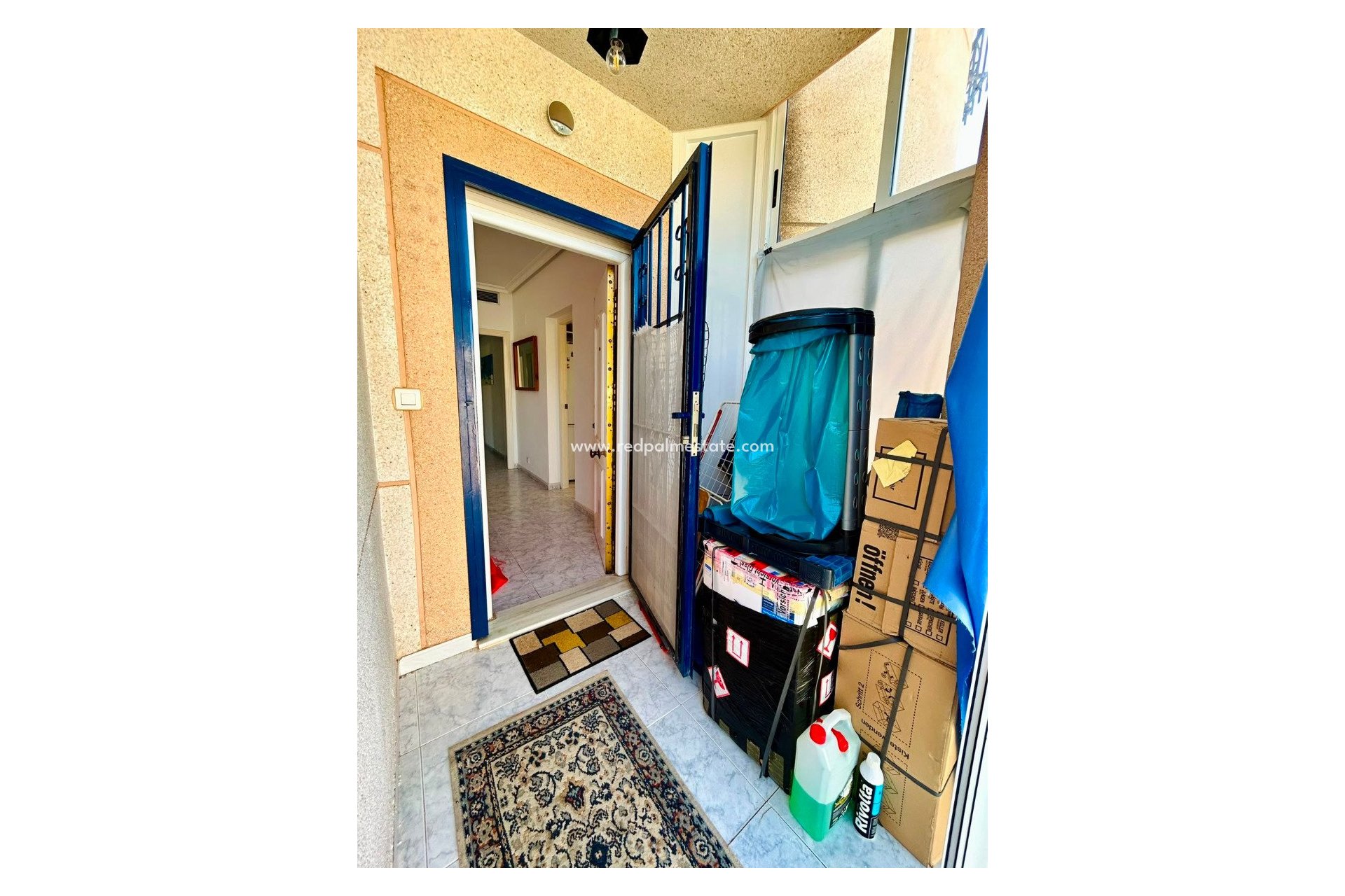 Videresalg - Villa -
Torrevieja - Urbanización San Luis