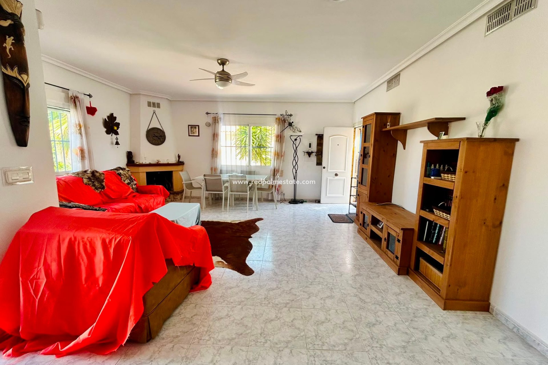 Videresalg - Villa -
Torrevieja - Urbanización San Luis