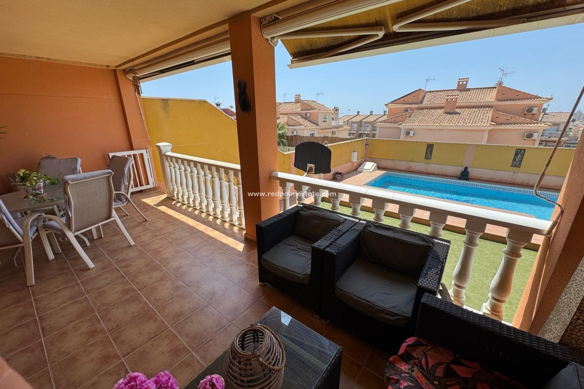 Videresalg - Villa -
Torrevieja - Zona Los Frutales