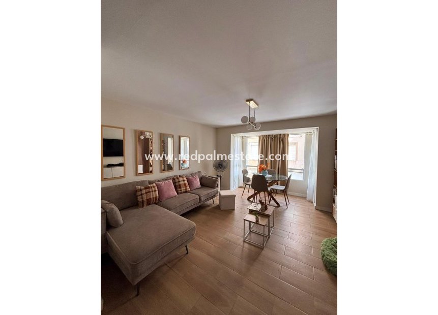 Videresalg - Villa -
Torrevieja
