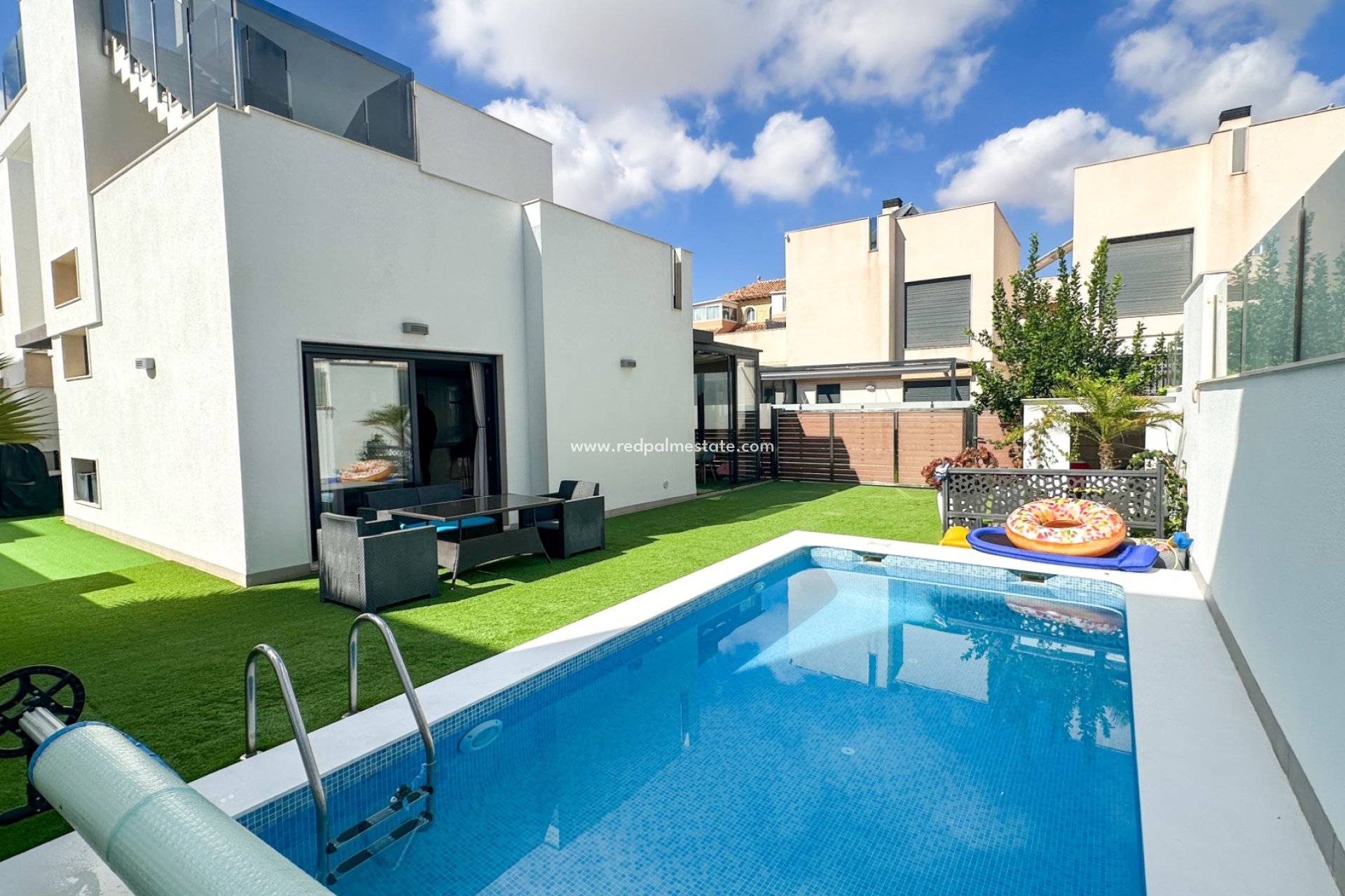 Videresalg - Villa -
Torrevieja