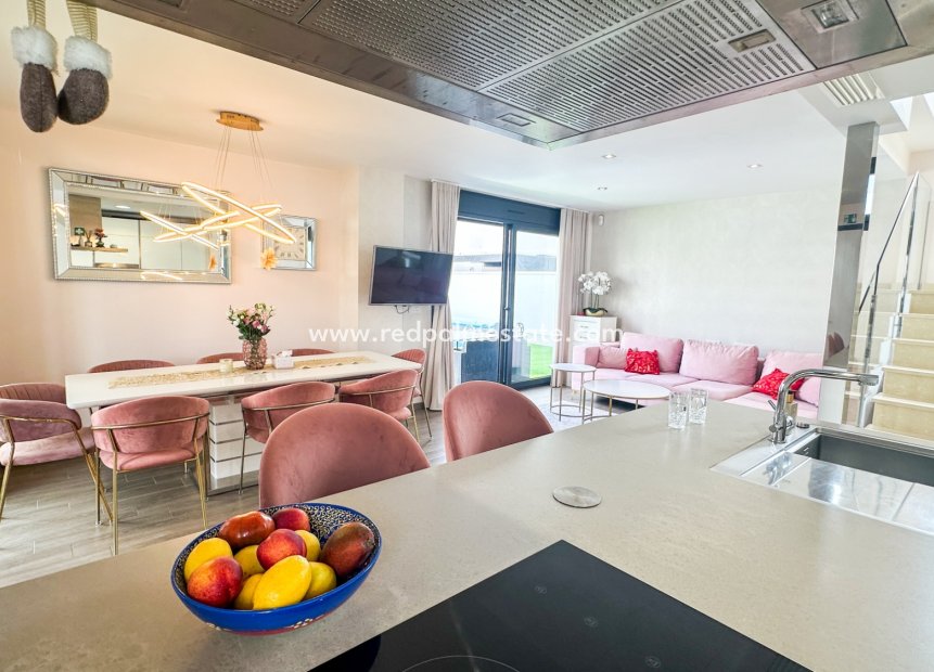 Videresalg - Villa -
Torrevieja