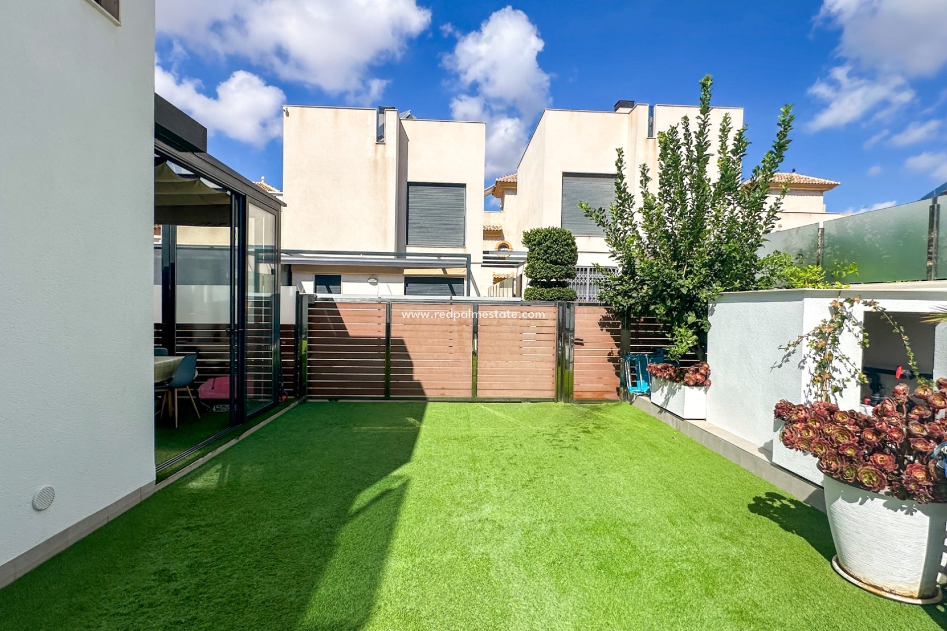 Videresalg - Villa -
Torrevieja