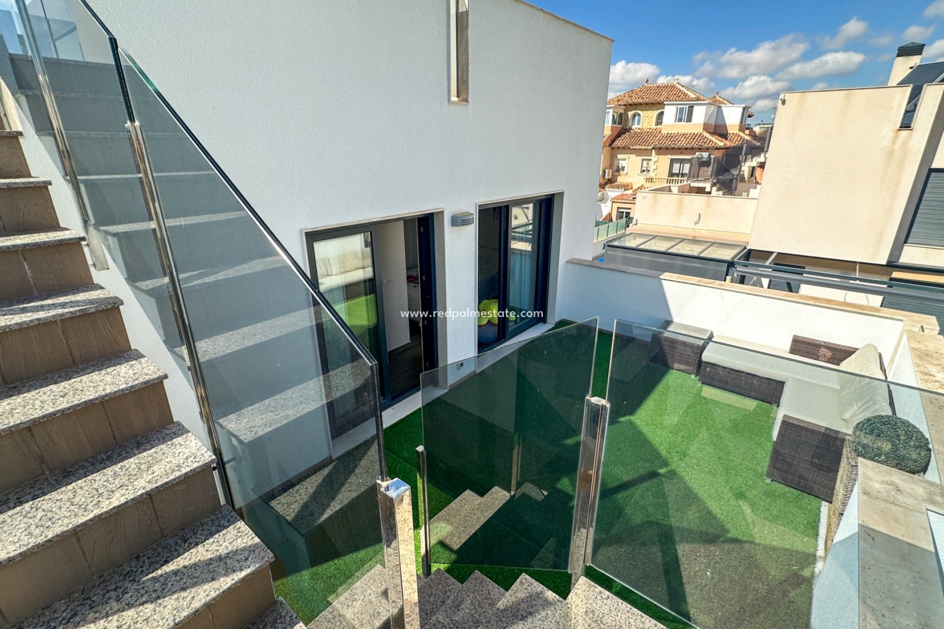 Videresalg - Villa -
Torrevieja