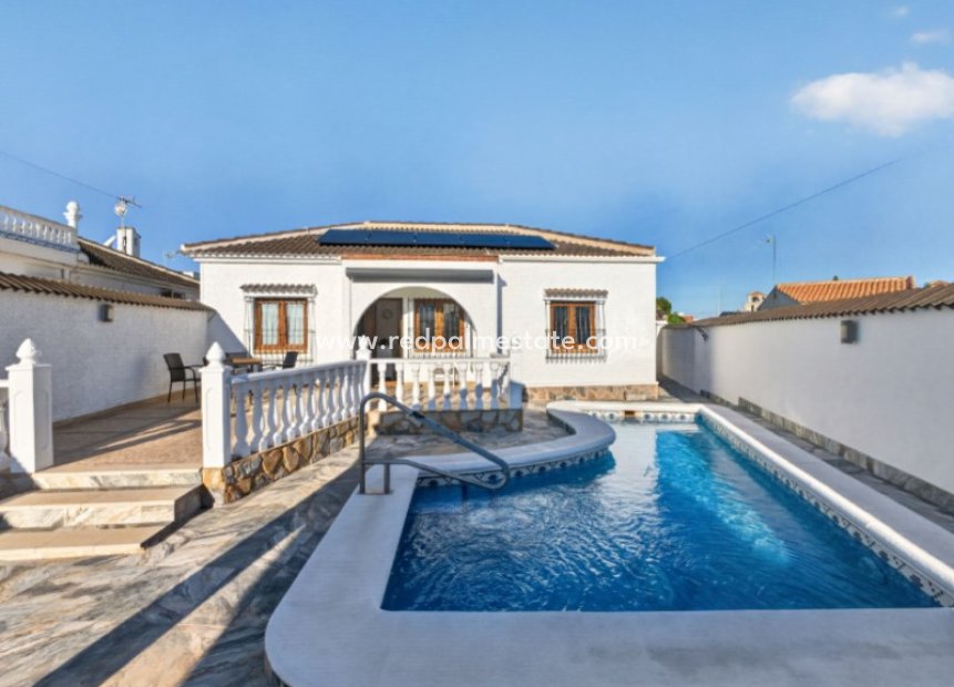 Videresalg - Villa -
Torrevieja