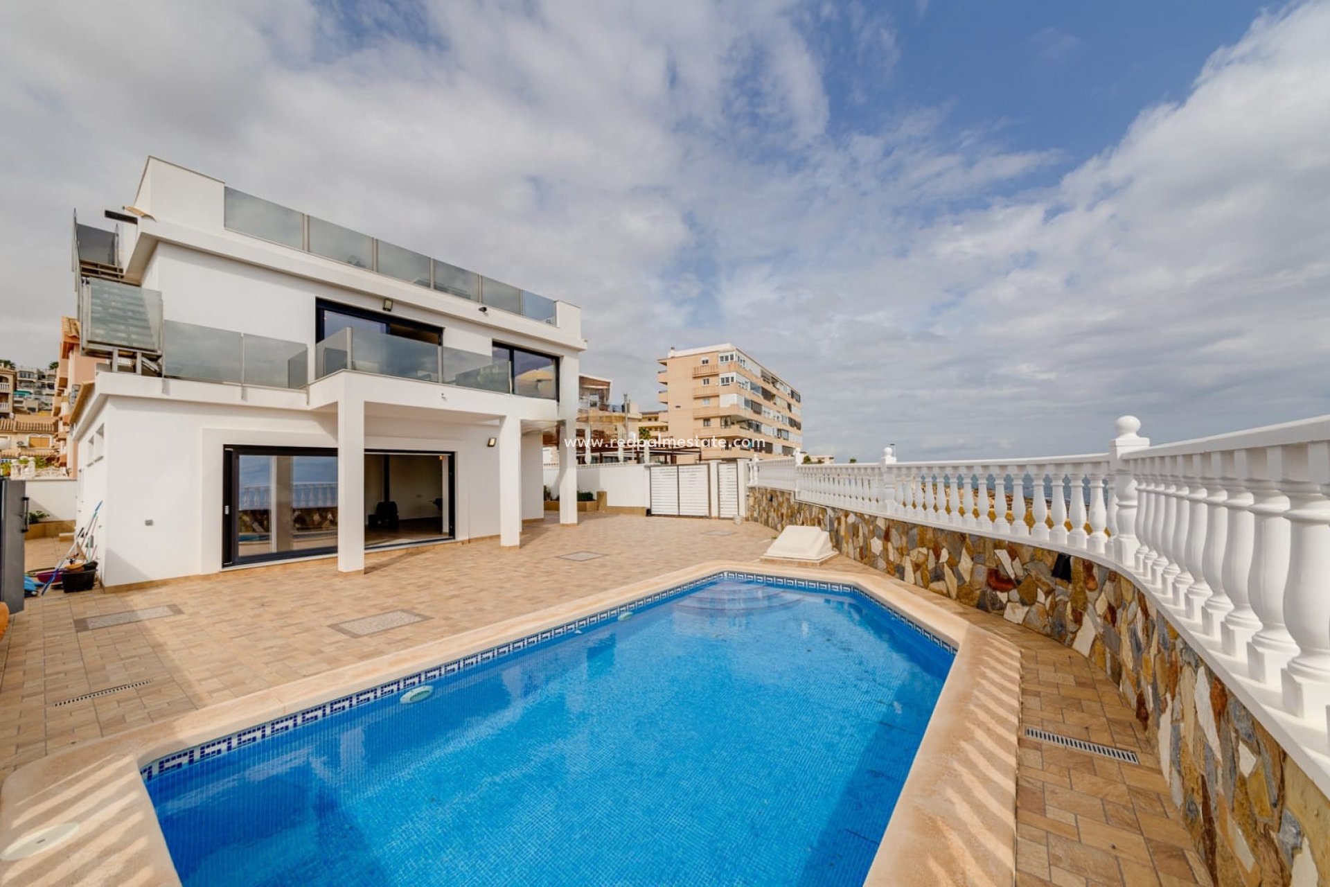 Videresalg - Villa -
Torrevieja