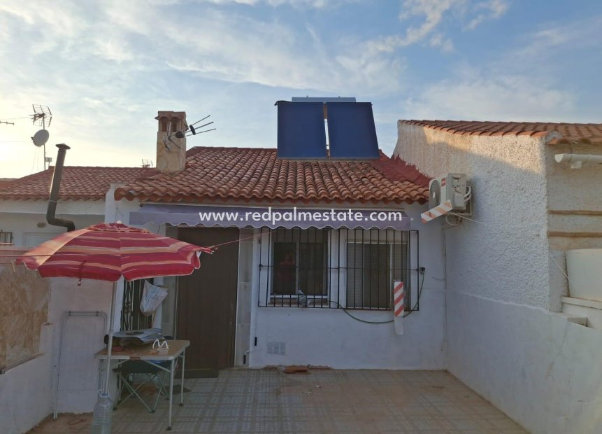 Videresalg - Villa -
Torrevieja