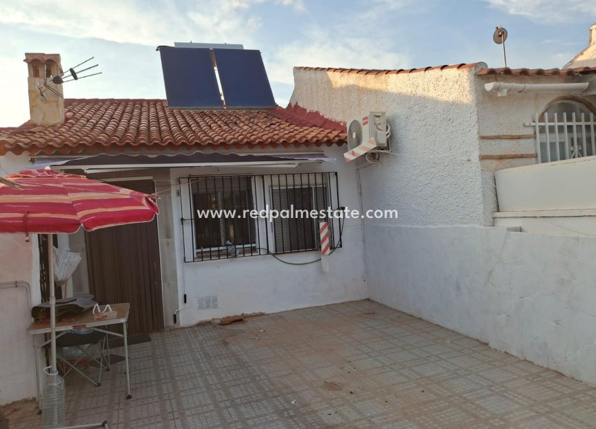 Videresalg - Villa -
Torrevieja