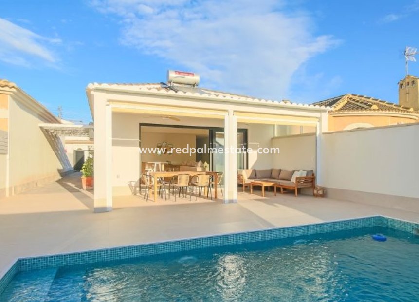 Videresalg - Villa -
Torrevieja